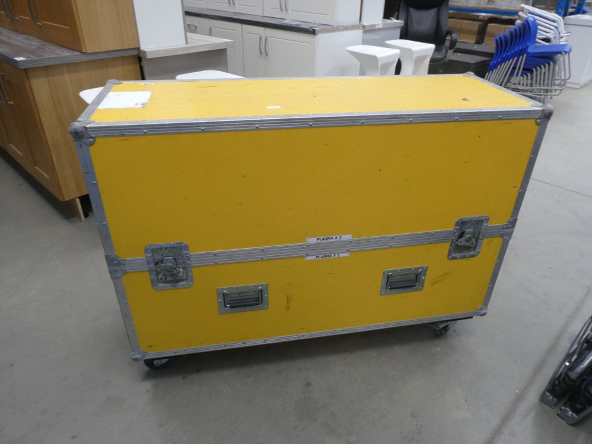 Large yellow 5ft flight case