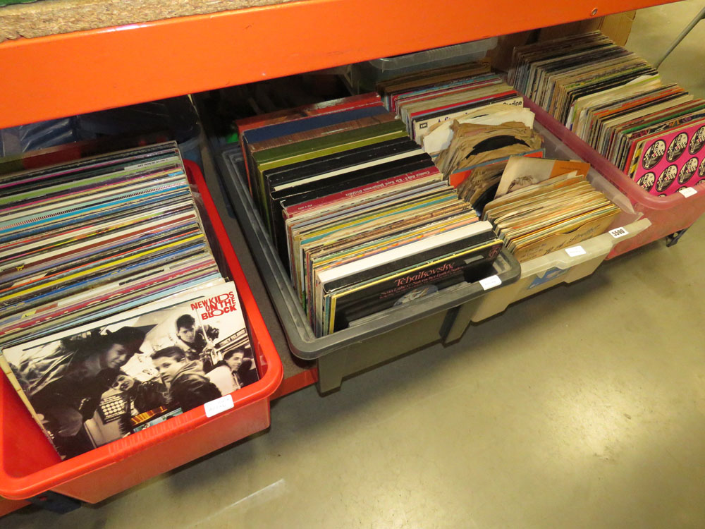 4 boxes containing a quantity of vinyl records