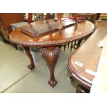 5183 - Darkwood oval extending dining room table with pie crust edge on ball and claw foot