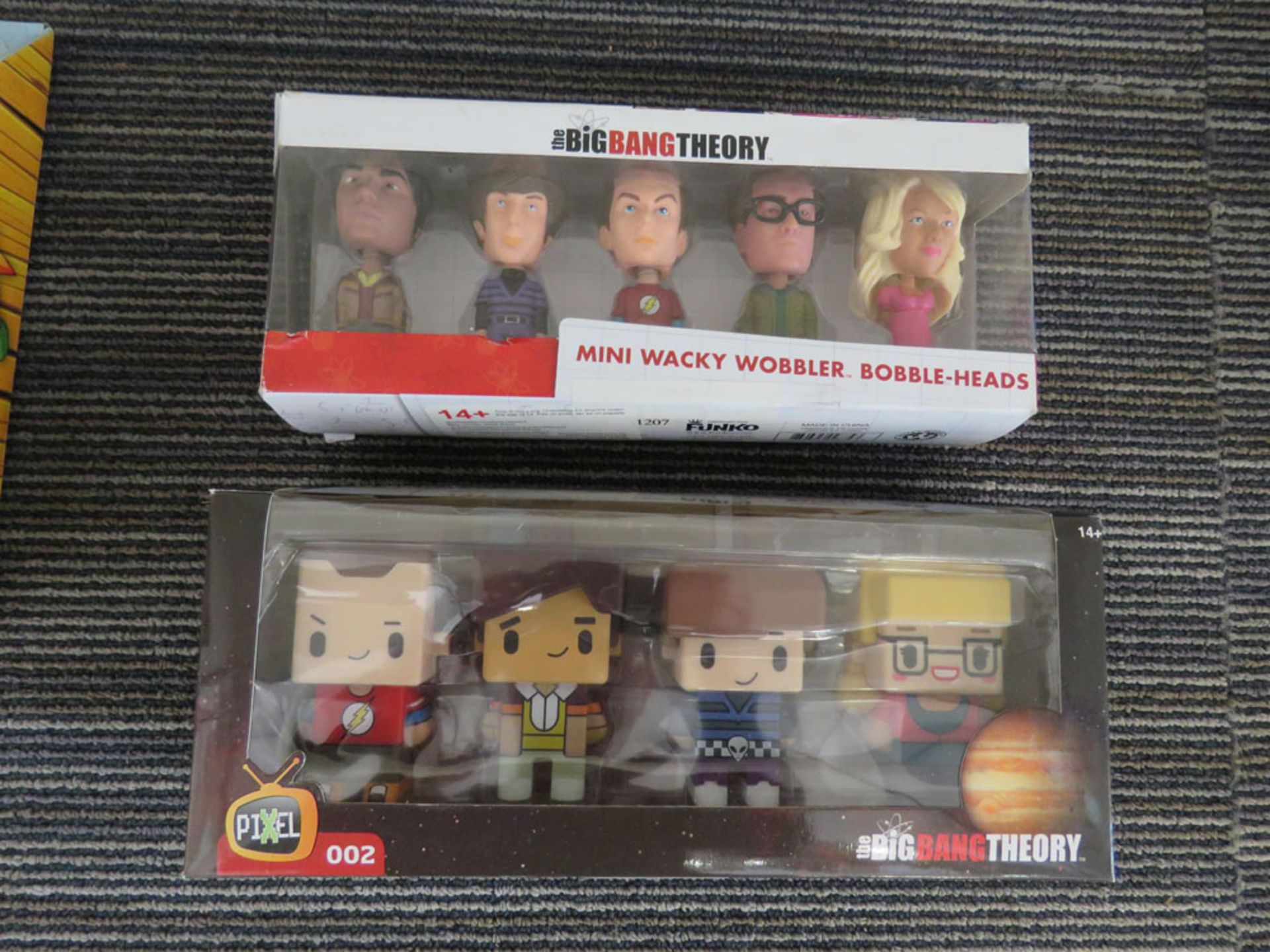 2 Big Bang Theory bobble head toy sets