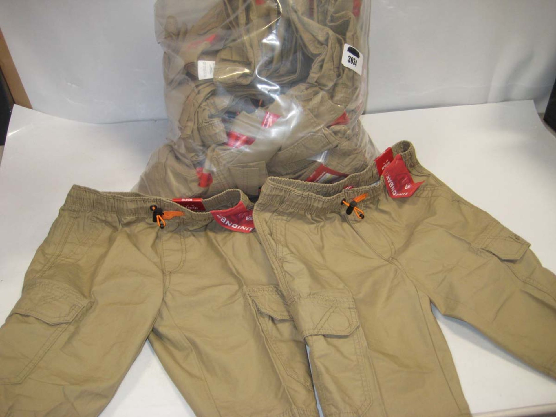 Bag containing approx. 30 Union Bay kids khaki shorts