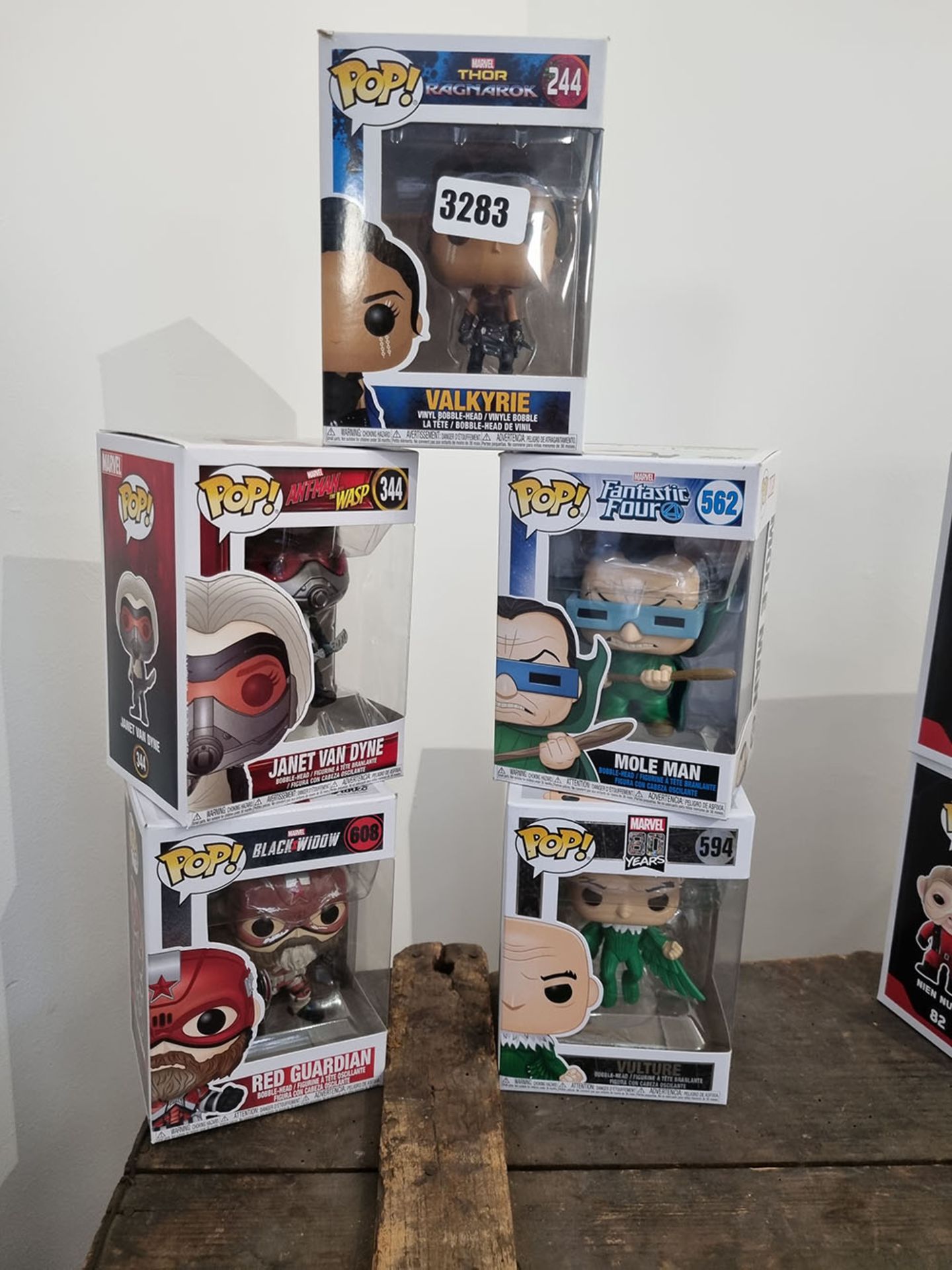 5 Pop! vinyl collectible figures incl. Thor, Black Widow, AntMan, Fantastic 4 etc.