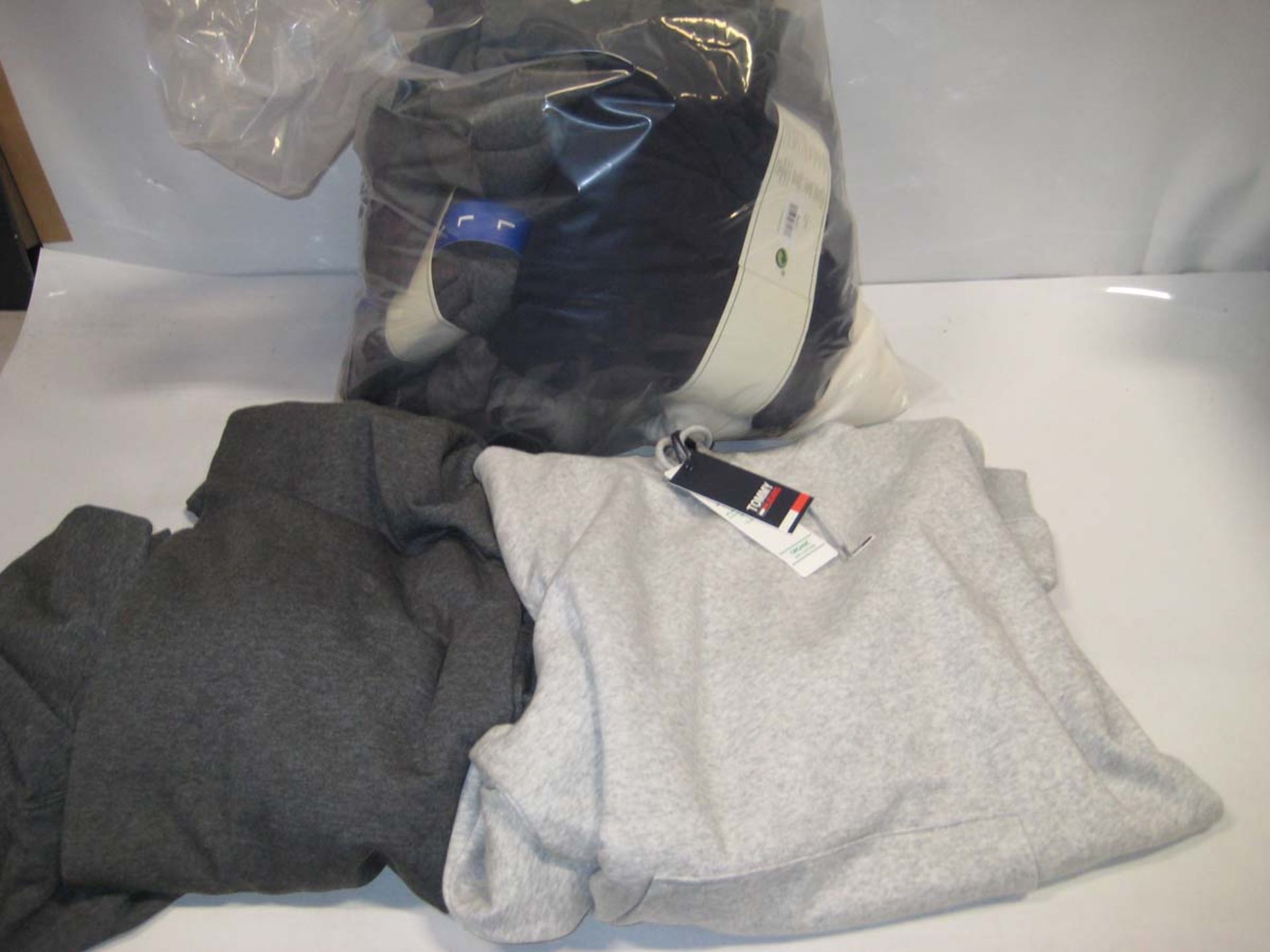 Bag containing gents and ladies loungewear together with a Tommy Jeans grey hoody (marked at front)