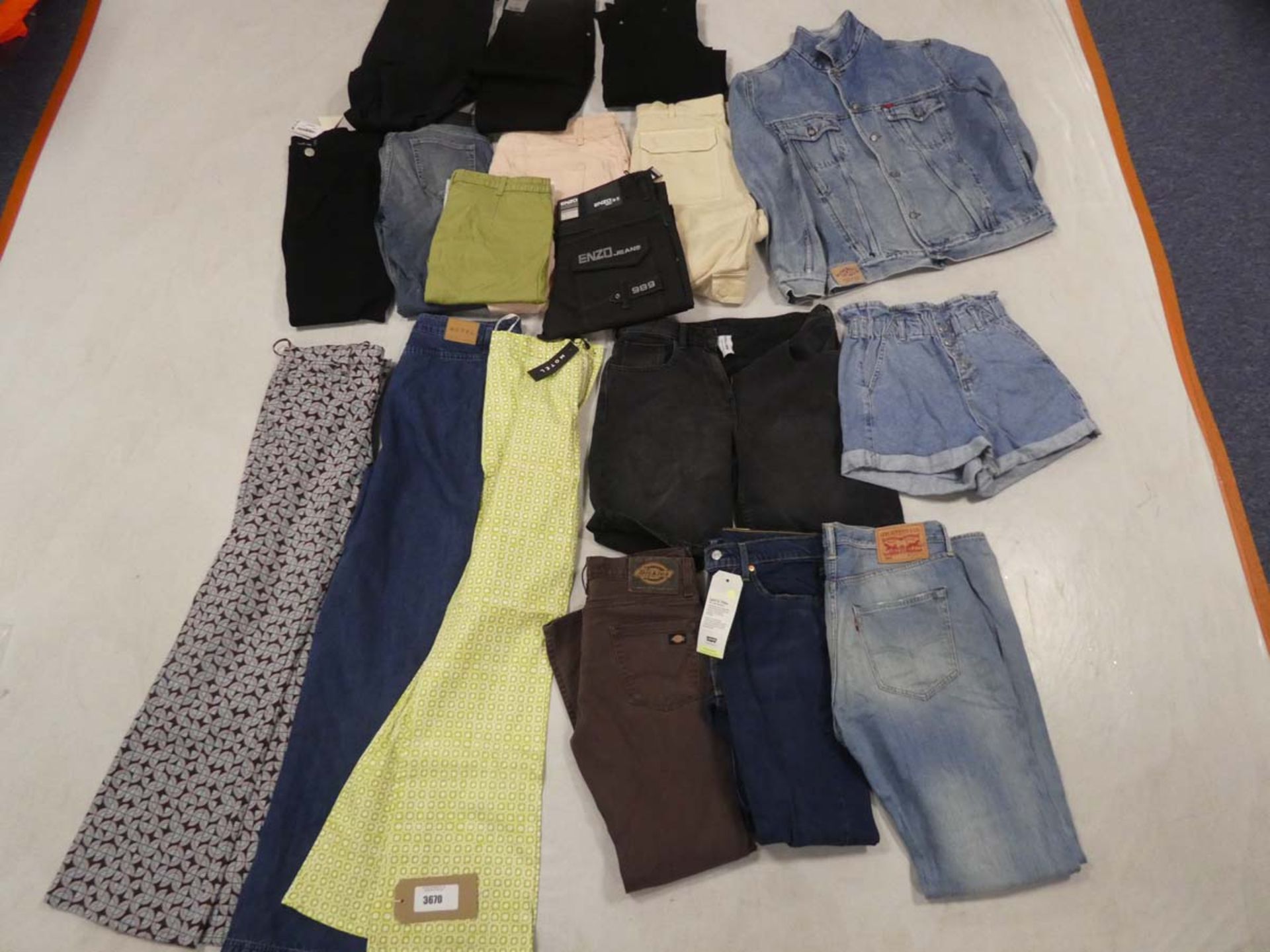 Selection of denim wear to include Motel, Levi, Dickies, etc