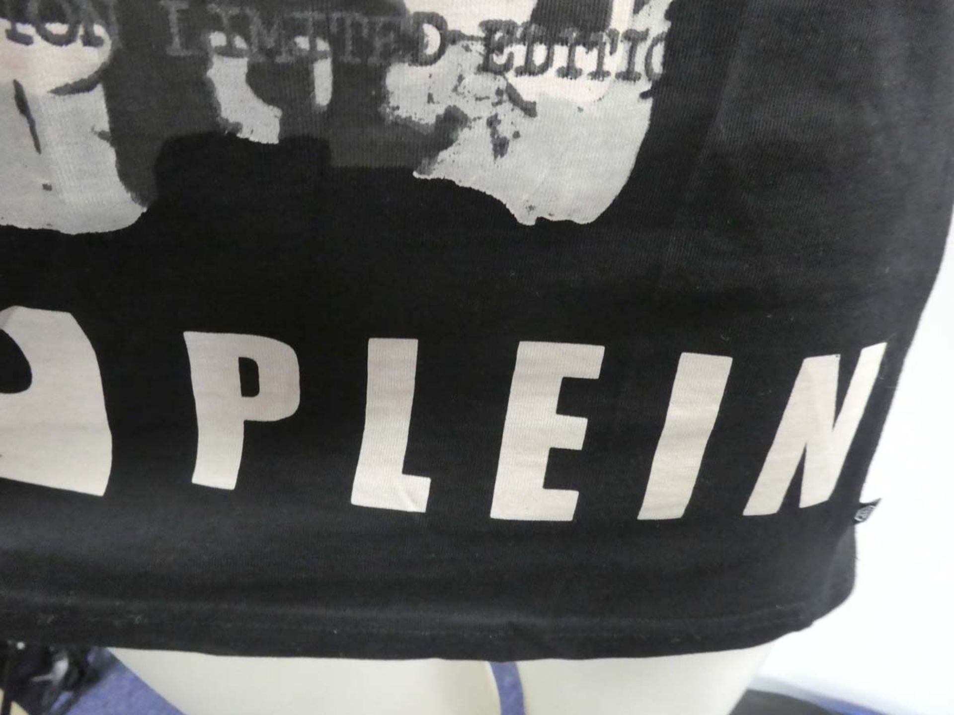 Philipp Plein ''Plein is Punk'' t-shirt (large) - Image 3 of 6