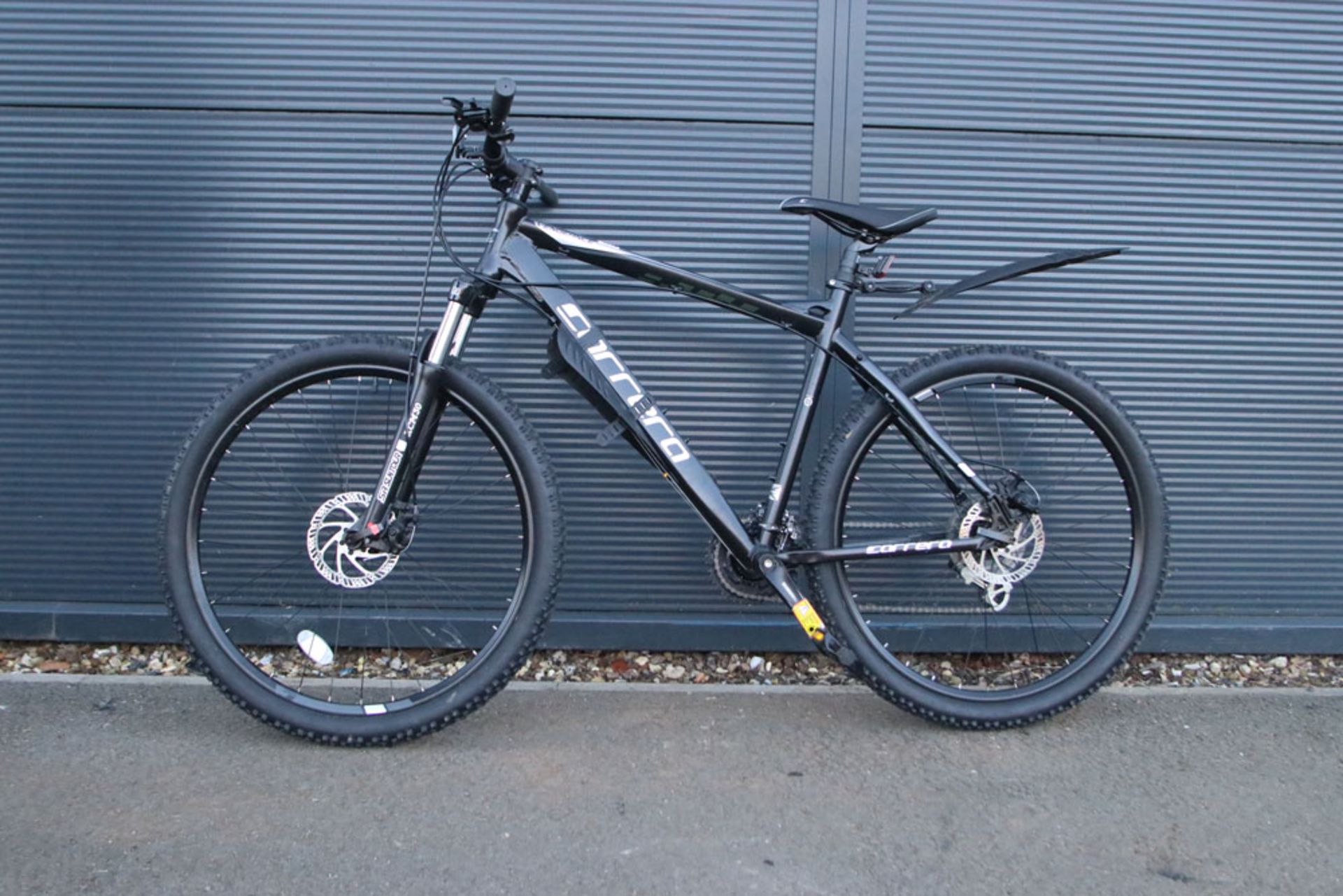 Black Carrera Vengeance gents mountain bike