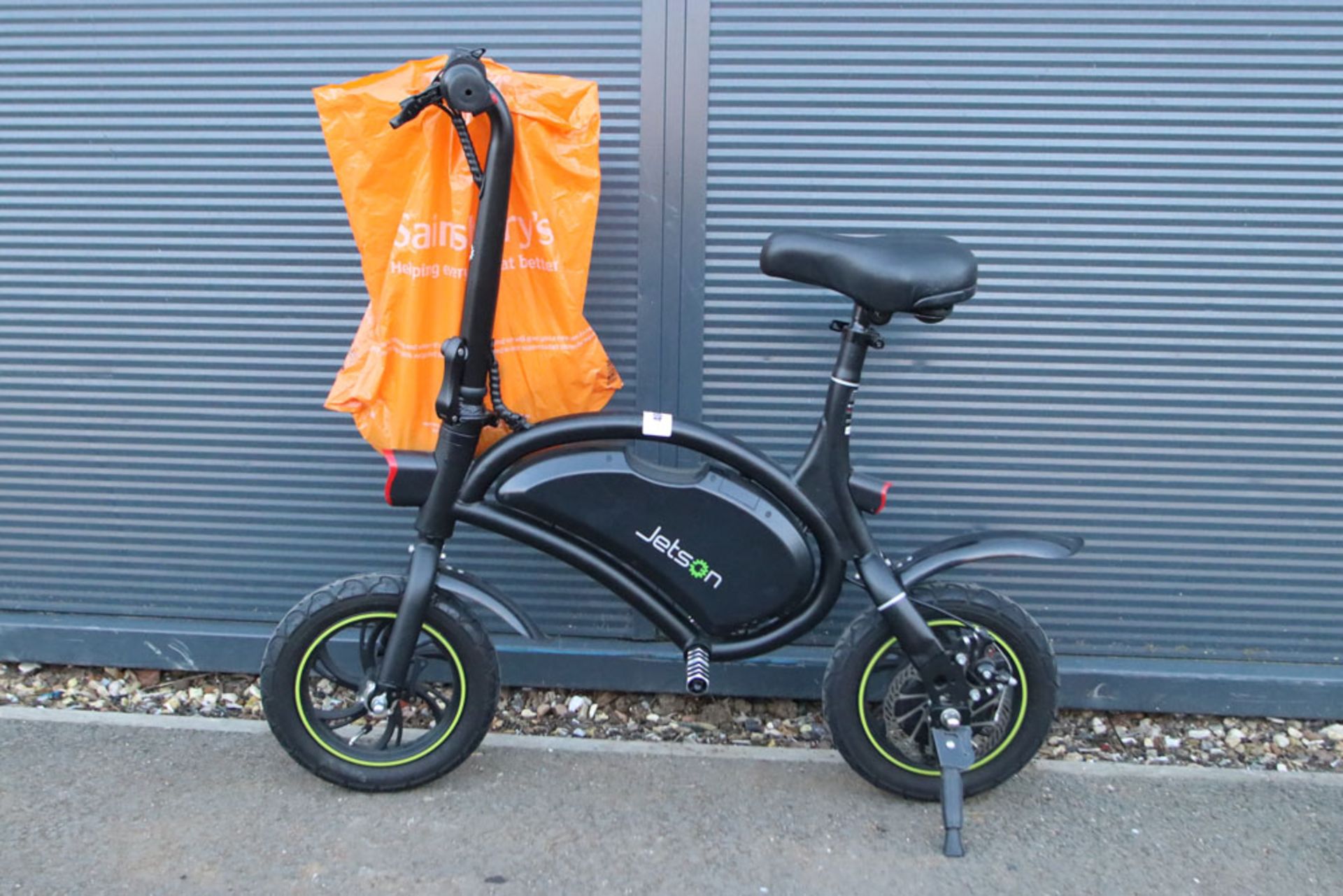 Jetson electric bike style scooter with charger