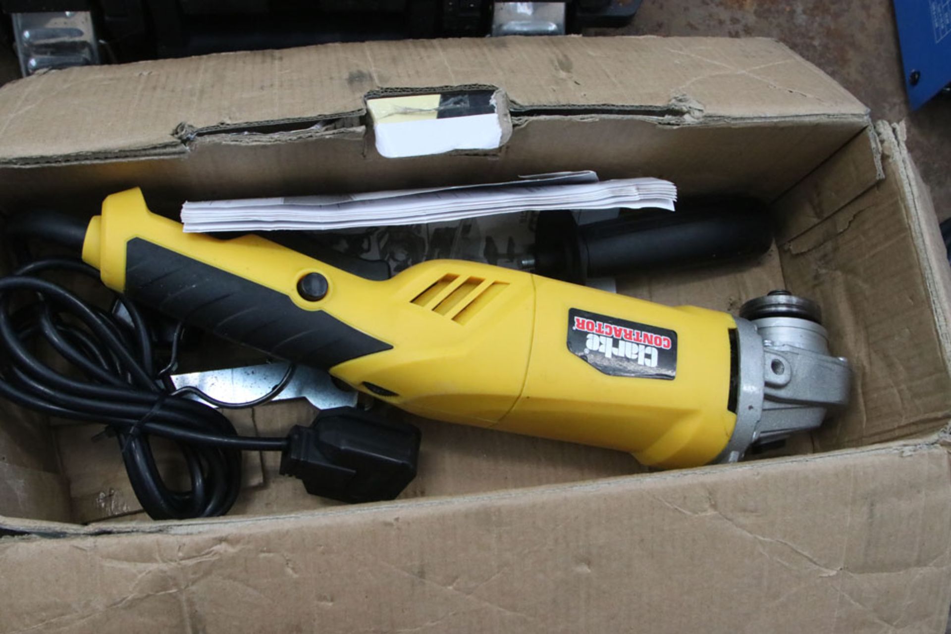 Clarke boxed angle grinder