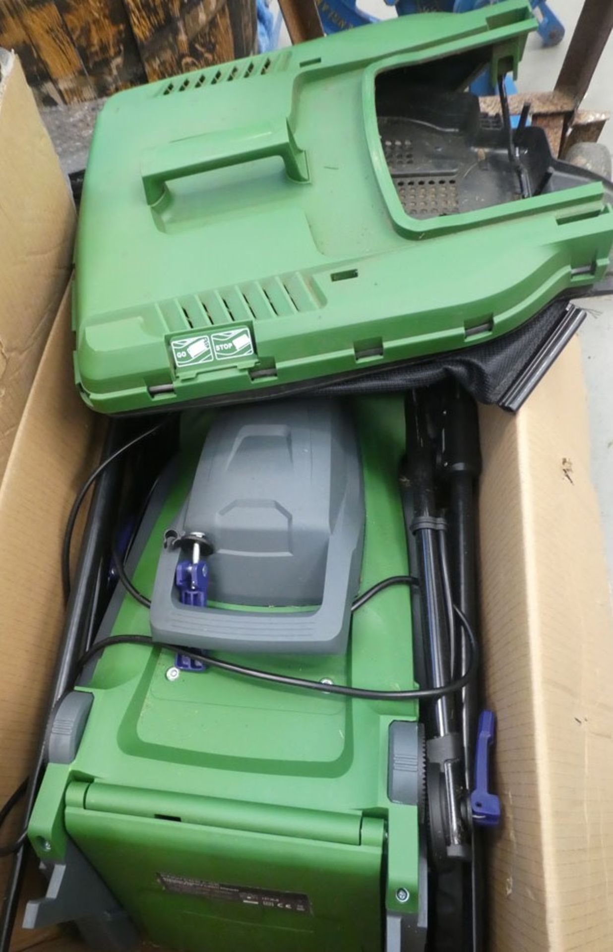 Boxed electric mower with grass box - Image 2 of 2