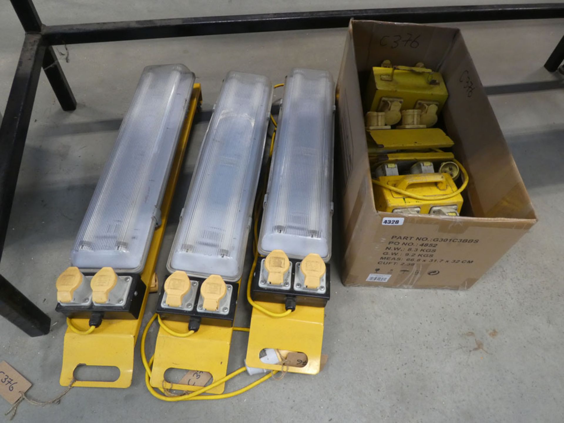 3 worklights and 3 110V junction boxes