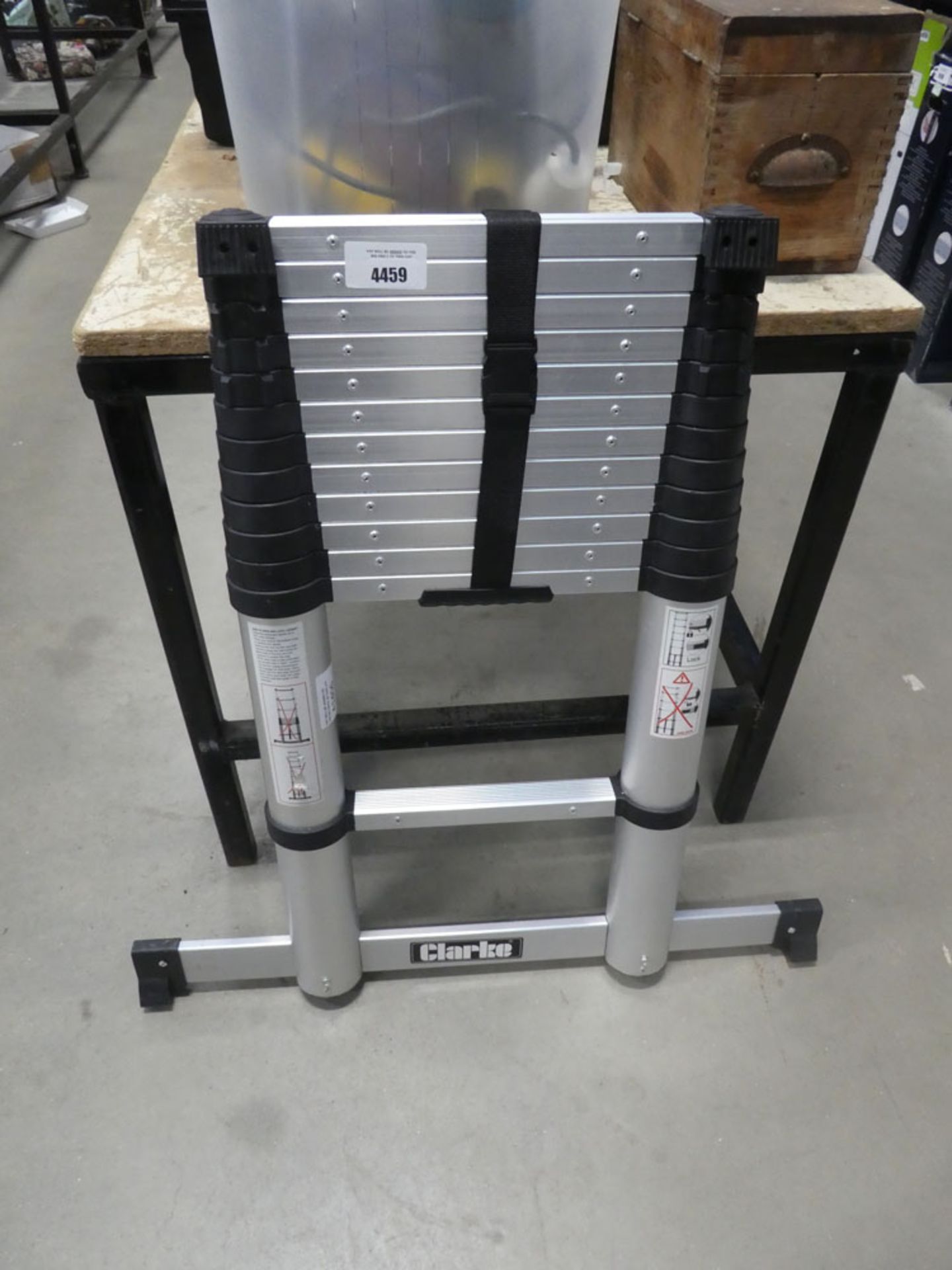 Clarke telescopic ladder