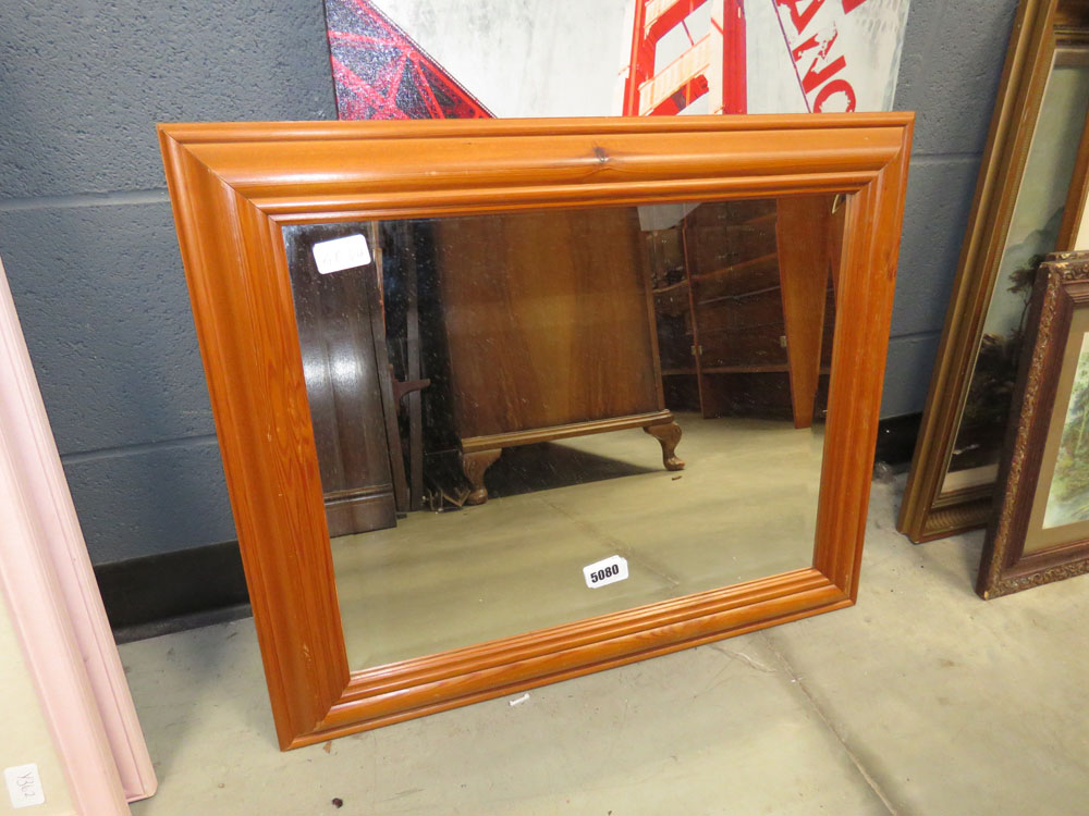 5073 Rectangular bevelled mirror in pine frame