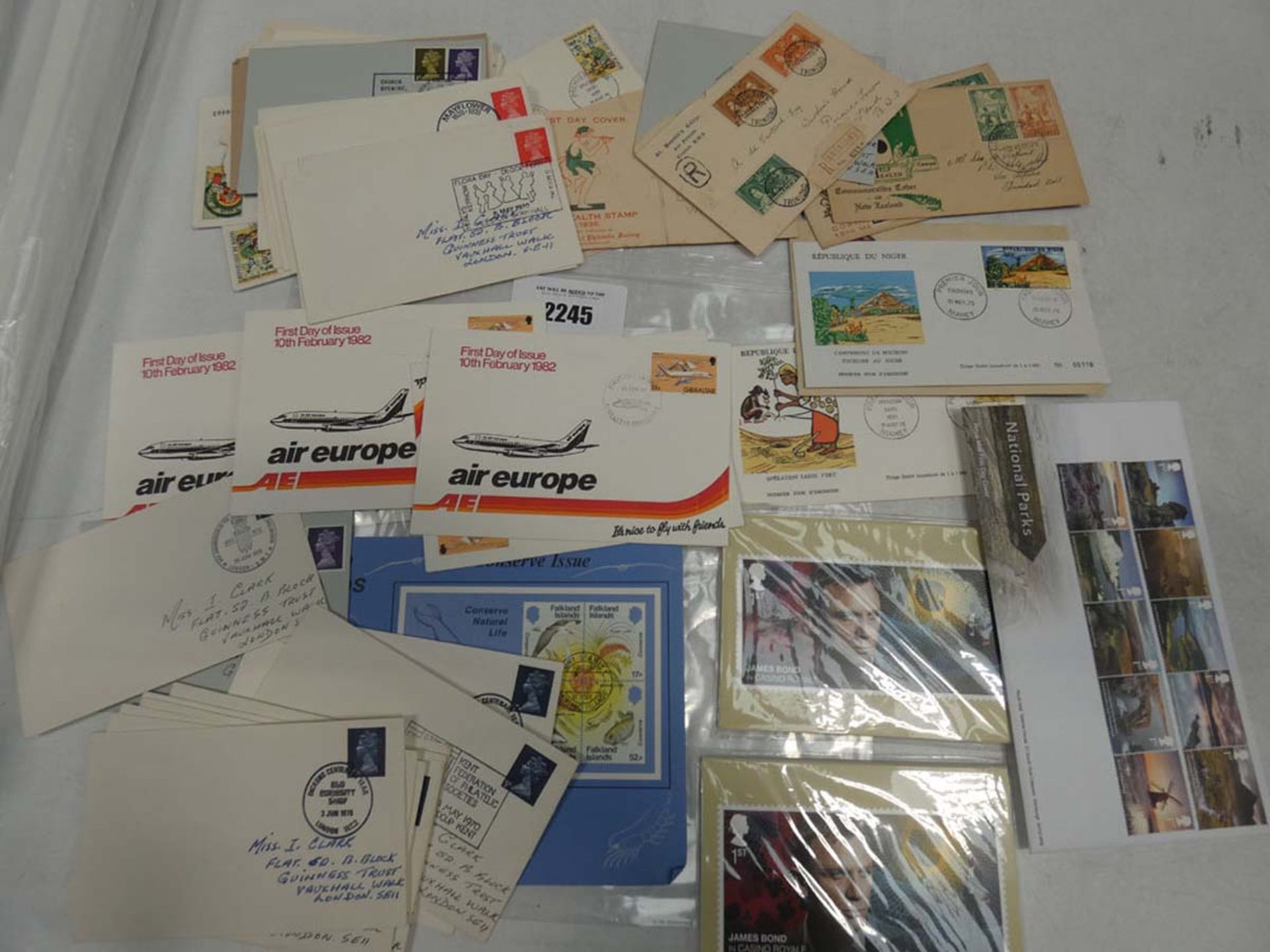 Selection of First Day Covers, Souvenir Covers and mostly 70's envelopes