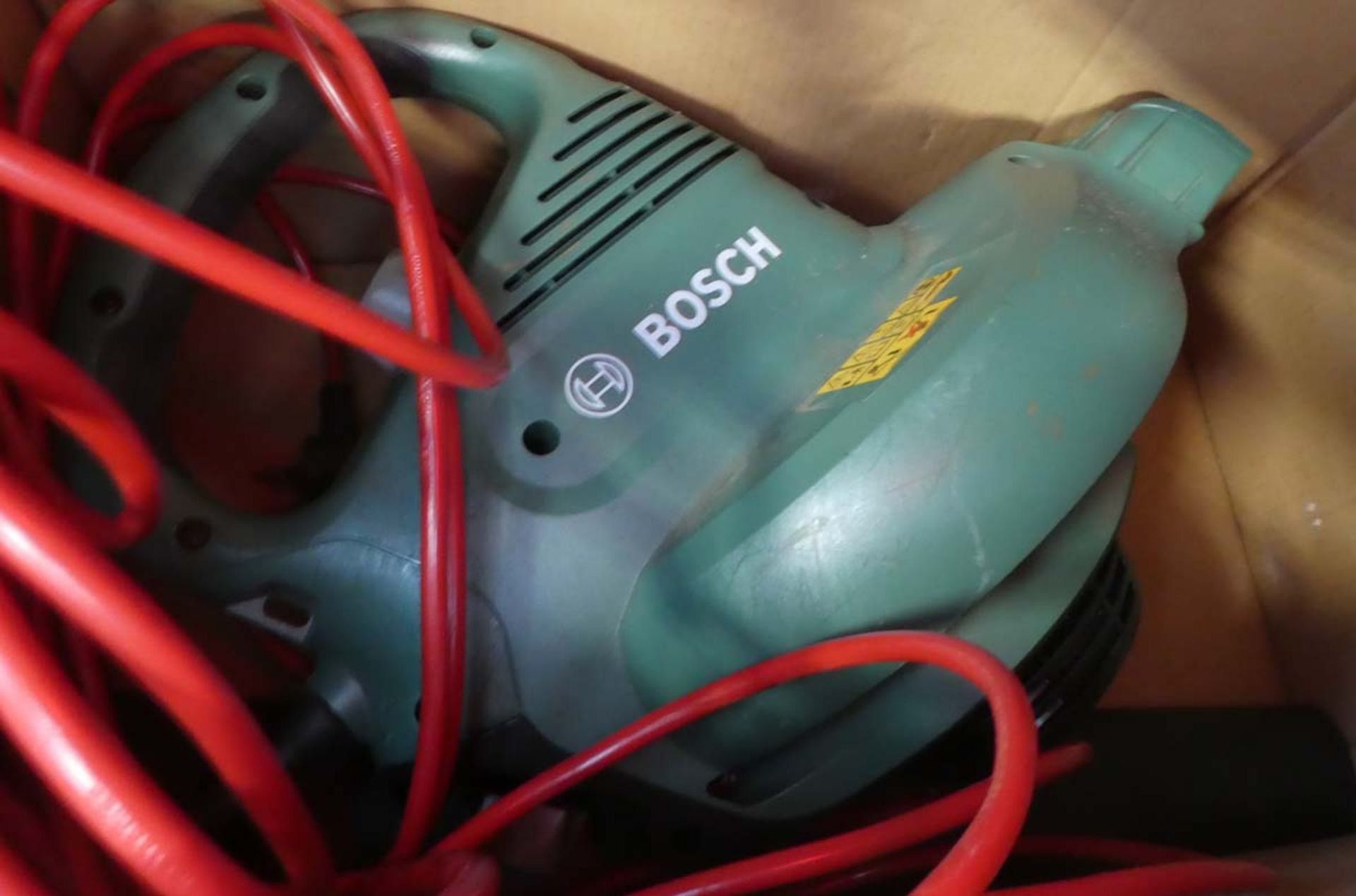 Boxed Bosch blow vac - Image 2 of 2