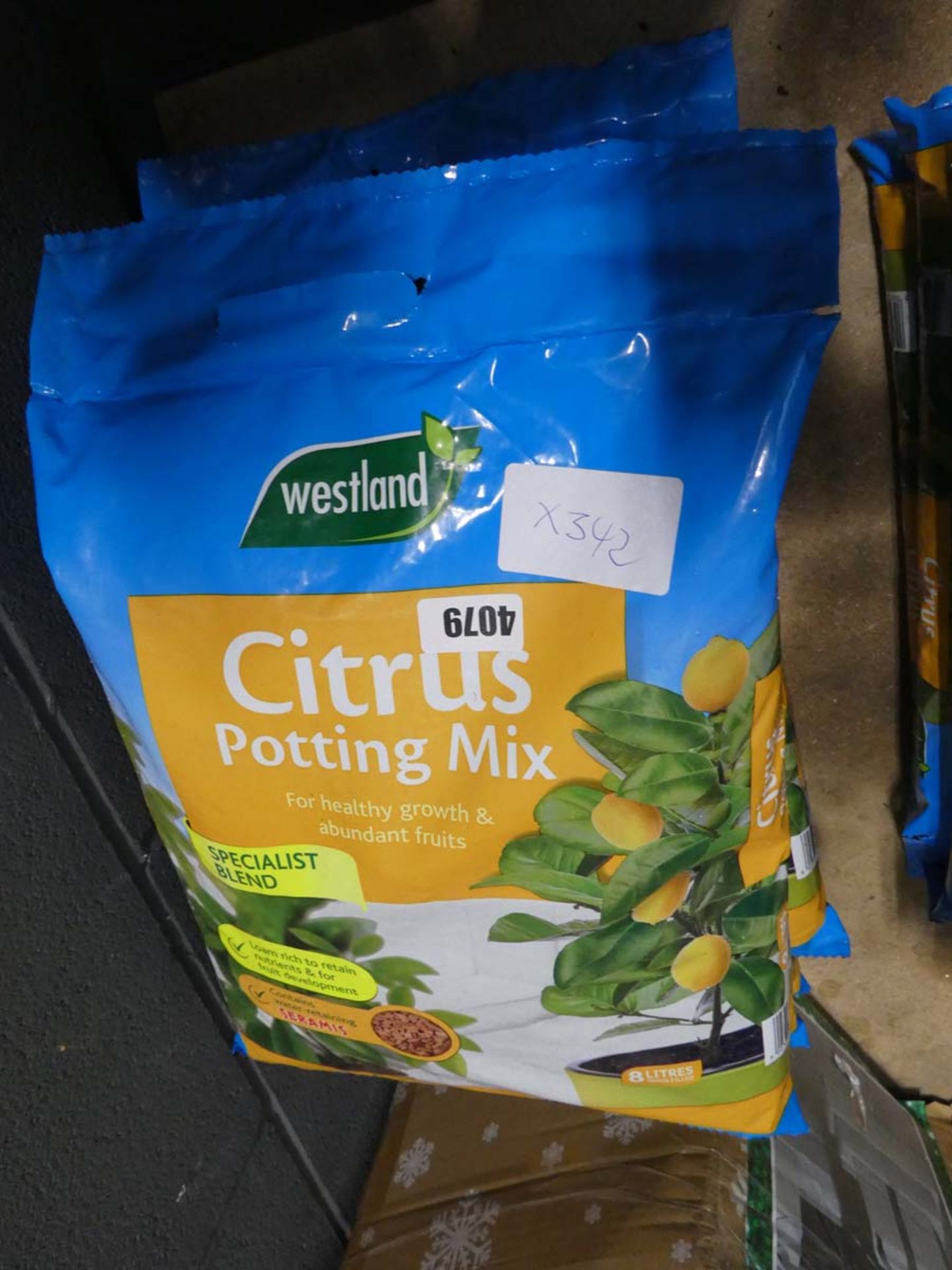 6 bags of citrus potting mix