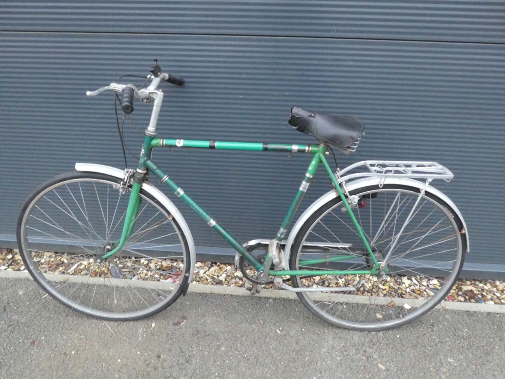 Green gents bike