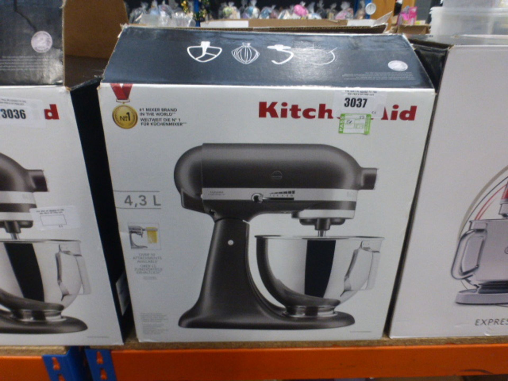 (53) Kitchenaid 4.3L standing mixer with box