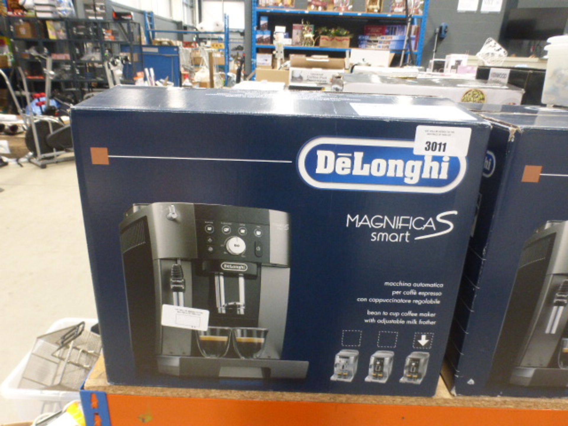 Delonghi Magnifica S Smart coffee machine with box