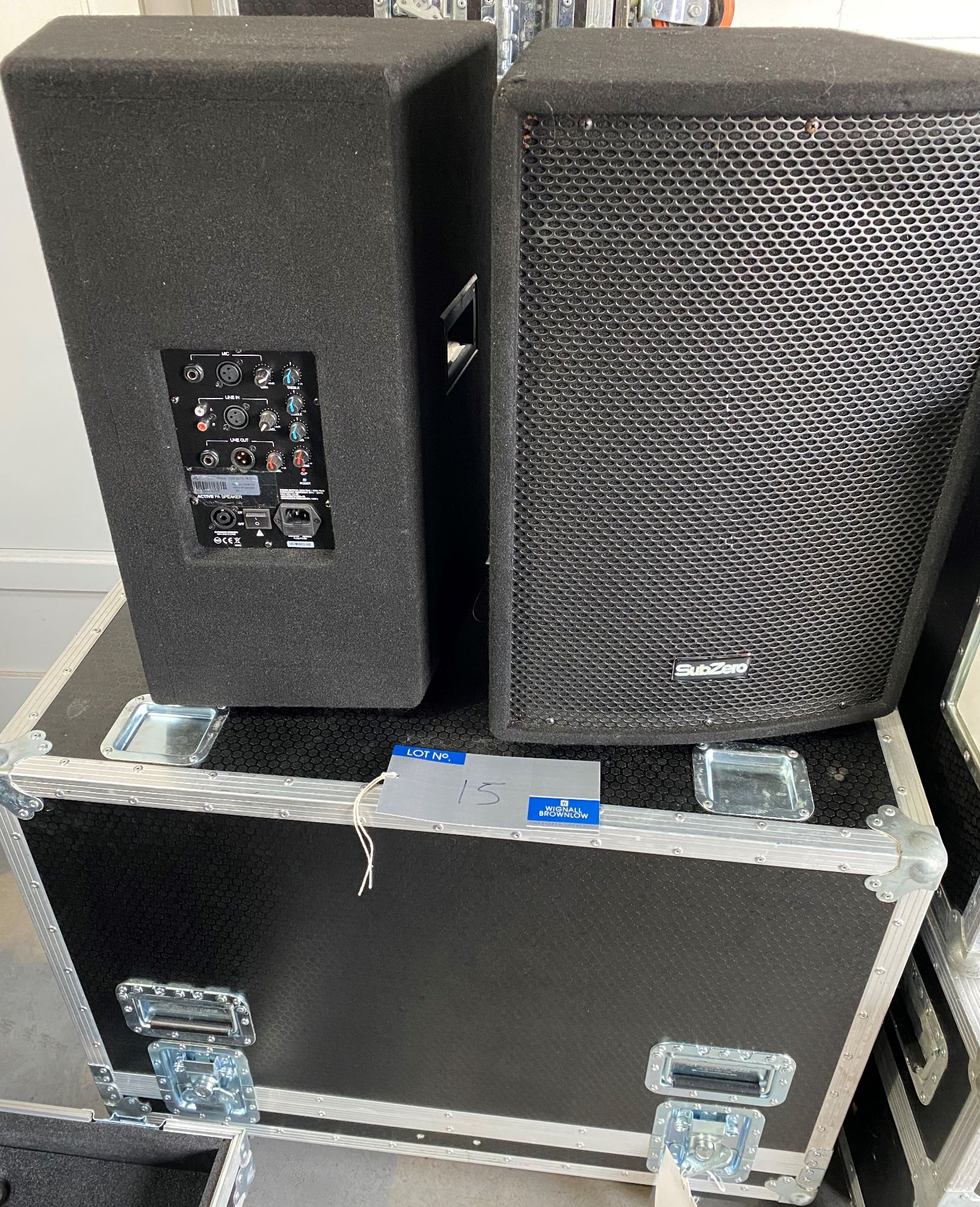 2 SubZero 350w 12in Active PA Speakers with pole mount and mobile flight case (in working order).