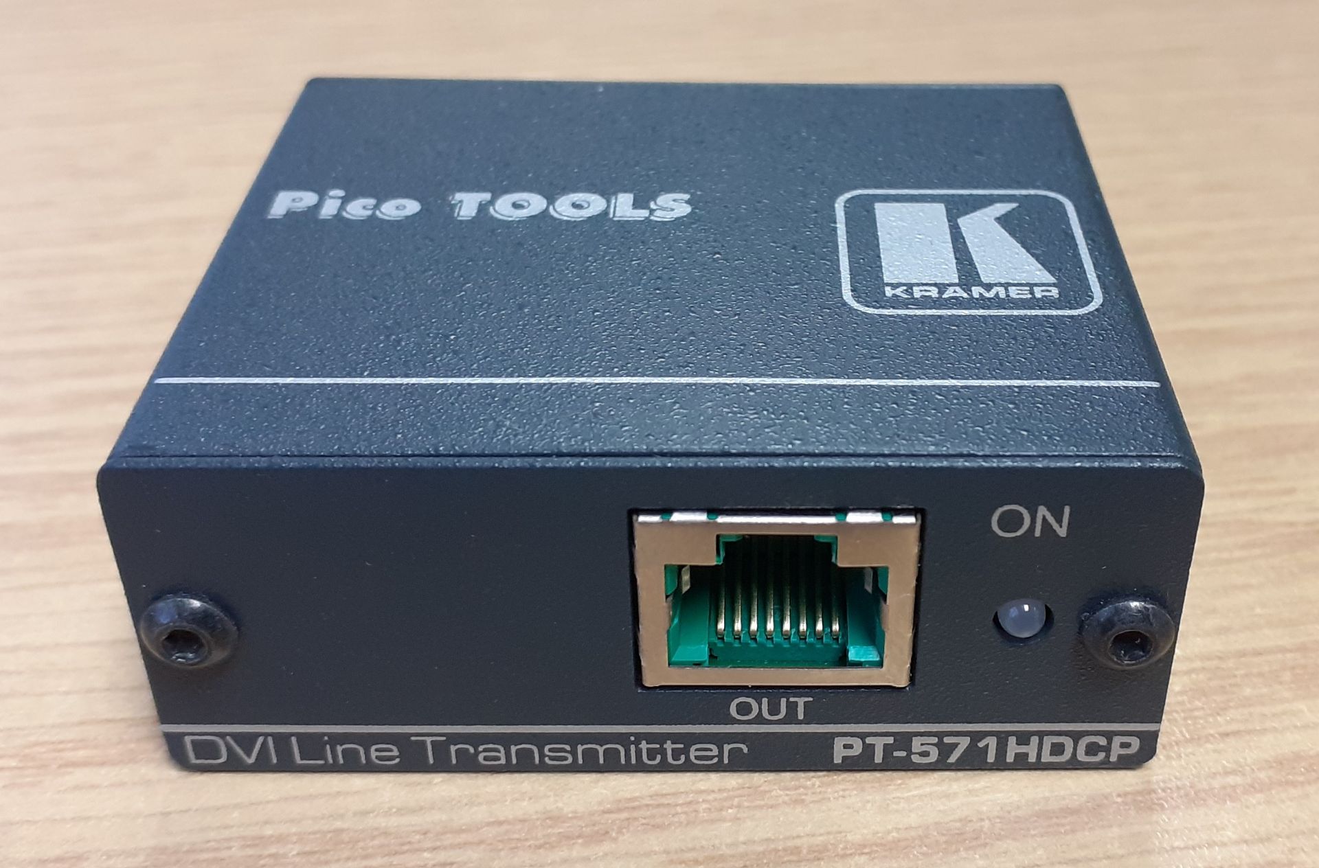 A Kramer PT-571HDCP DVI HDCP 2.2 Compact Transmitter over PoC Long–Reach DGKat (as new condition)( - Image 2 of 5