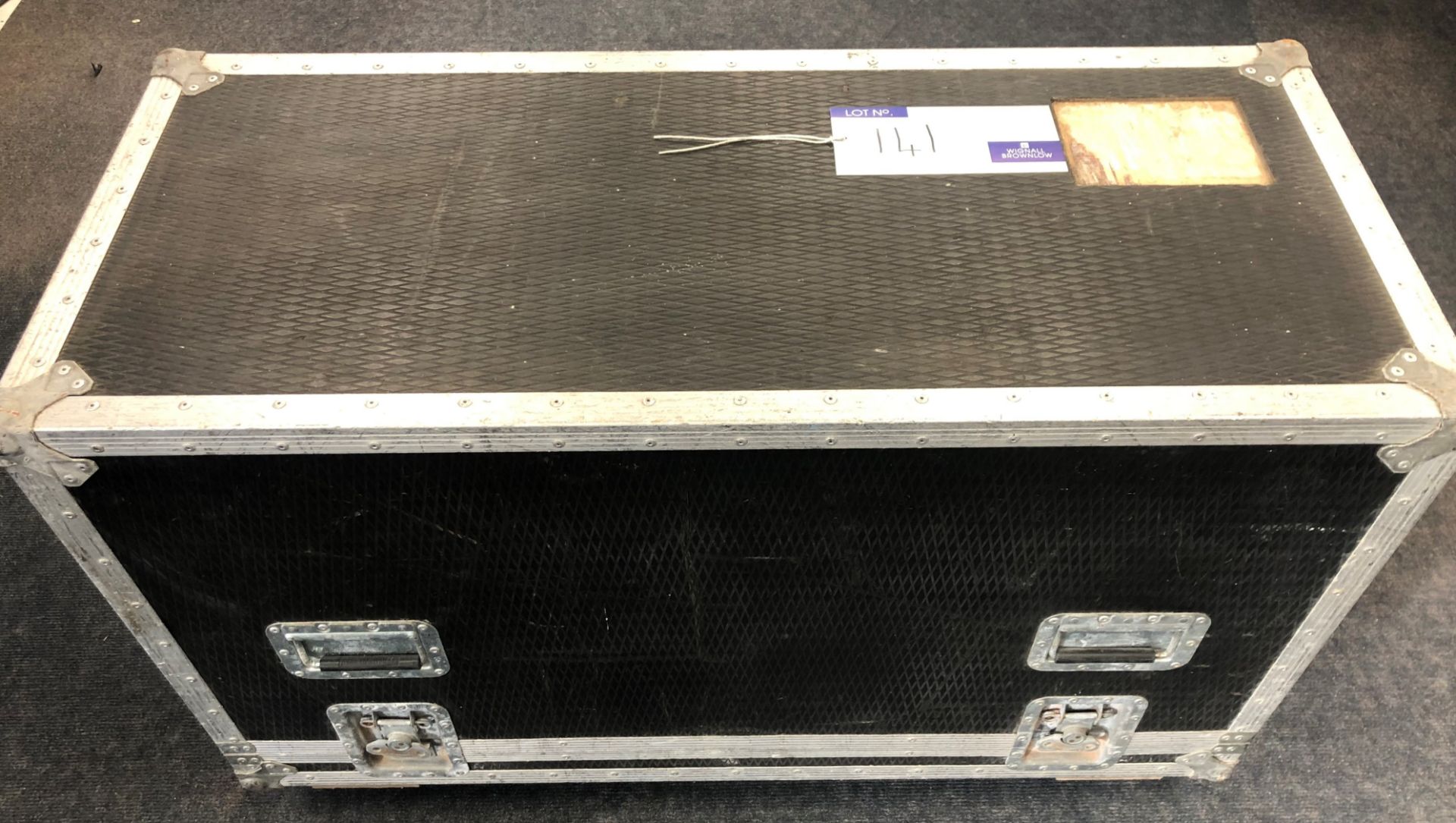 A Flight Case for 4 d+b Q1 Loudspeakers-located at Chaps Productions, 33 Banstead Road, Caterham,