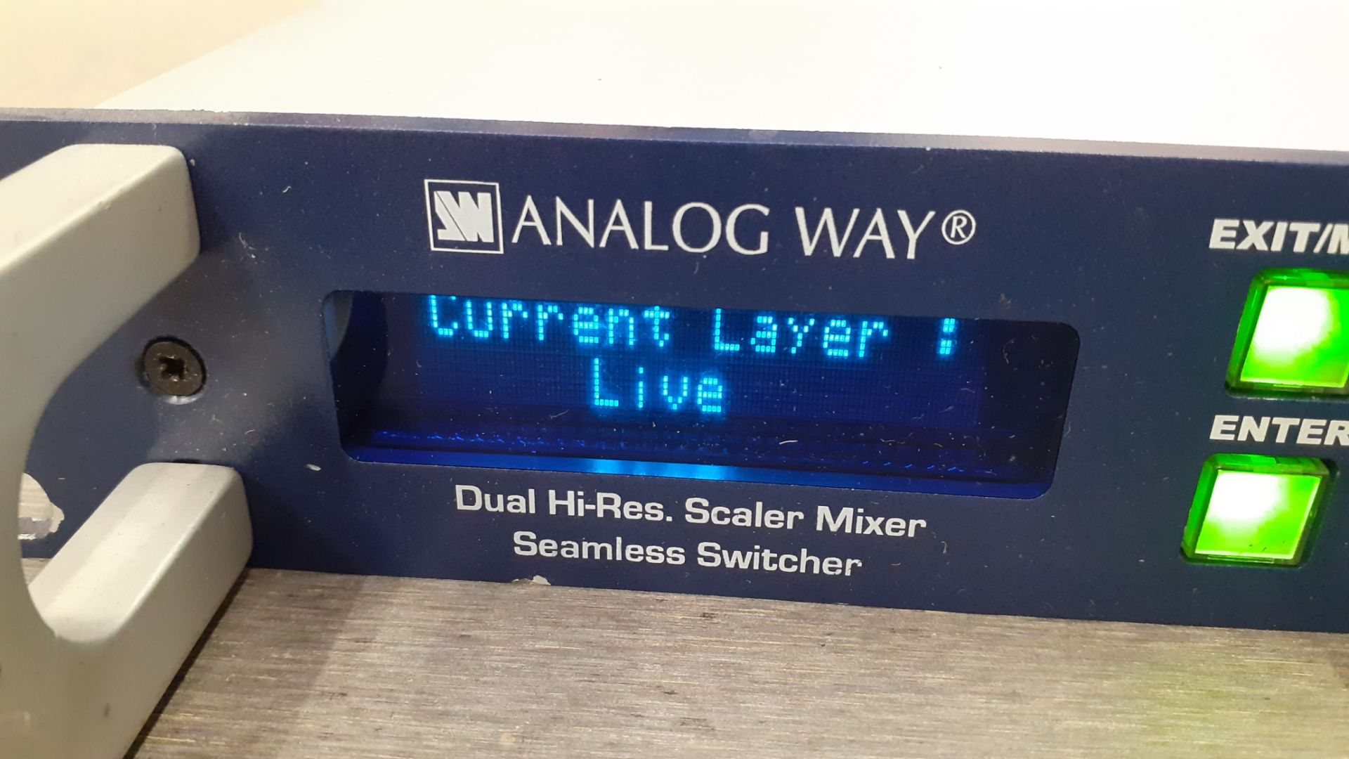 An Analog Way PLS200 Pulse LE Dual Hi Res Scaler Mixer Seamless Video Switcher (used)(located at - Image 3 of 6