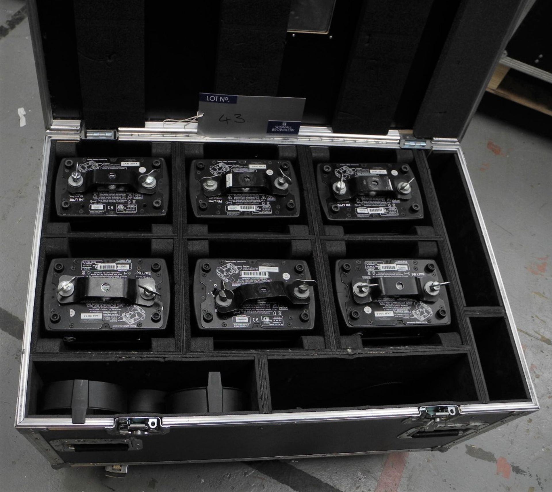 6 Robe Robin 100 LEDBeam Moving Head Beam Light in wheeled flight case with hanging clamp mount, - Image 2 of 4