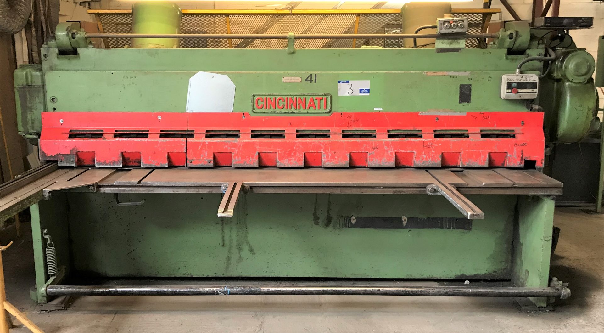 A Cincinnati Series 2510 Mechanical Guillotine No. 10938, 10ft w, 3/8in MS capacity, 3 phase with - Image 3 of 5