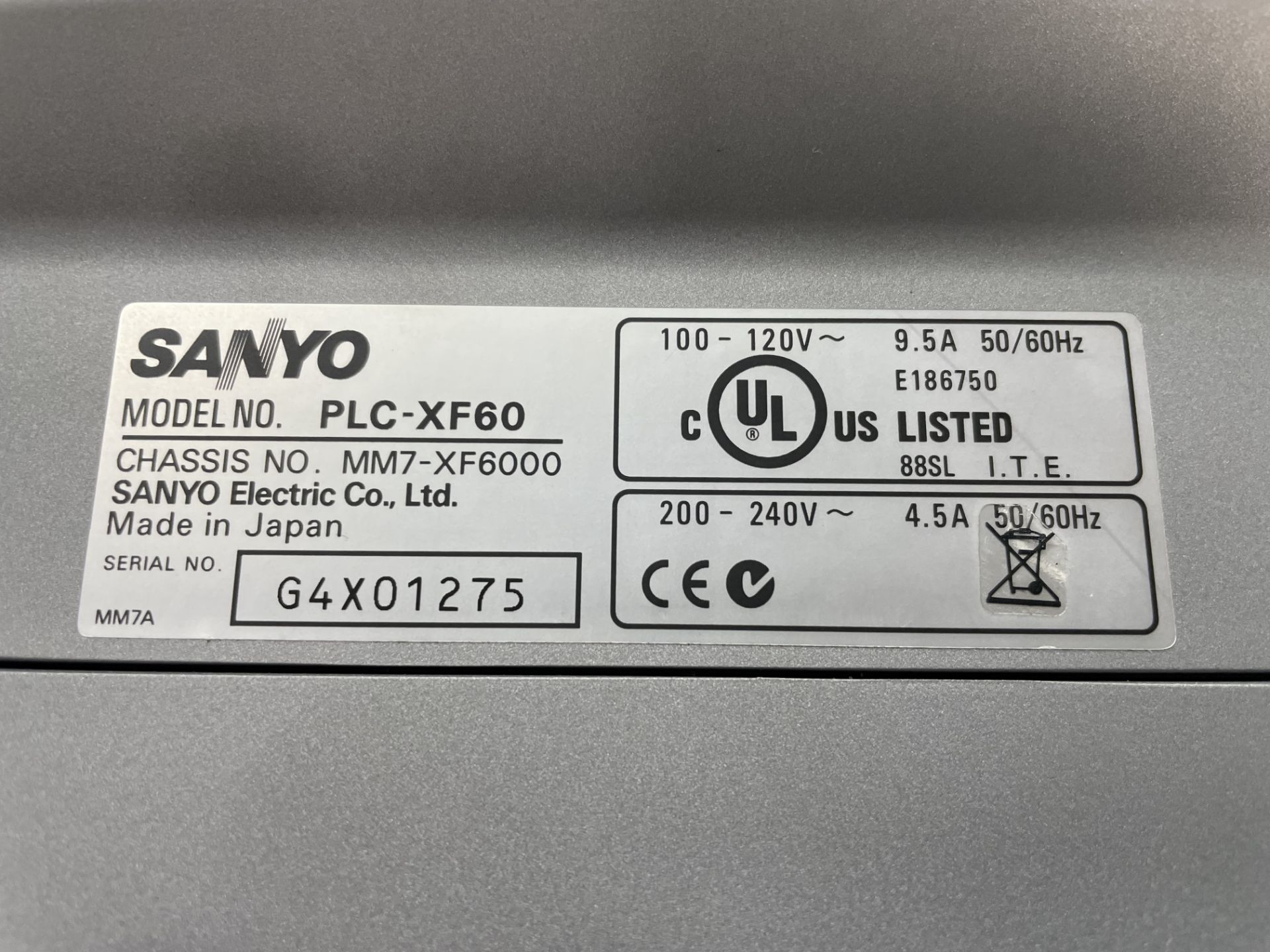 A Sanyo PROxtraX PLC XF-60 Multiverse Projector No.G4X01275 with 0.8:1 Lens, 1024 x 768, Lamp and - Image 5 of 6