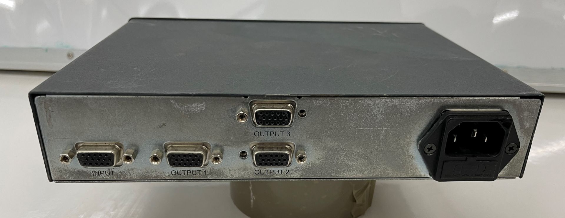 A Kramer VP-3XL VGA/UXGA 1:3 Distribution Amplifier (ex hire, used condition)-located at Pro Event - Image 2 of 2