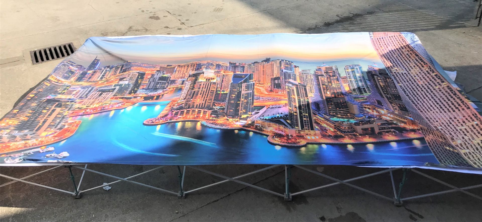A Lightweight Fabric Pop Up Frame, 3700mm x 2250mm (360mm x 270mm x 700mm closed) with Cityscape