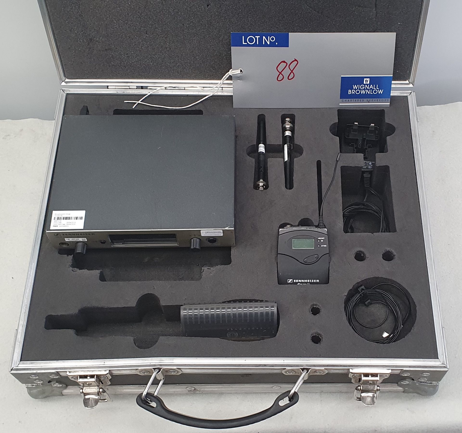 A Sennheiser Lapel Radio Microphone Kit comprising: 1 EW300 G3 Receiver, 1 Bodypack Transmitter, 2 - Image 2 of 2