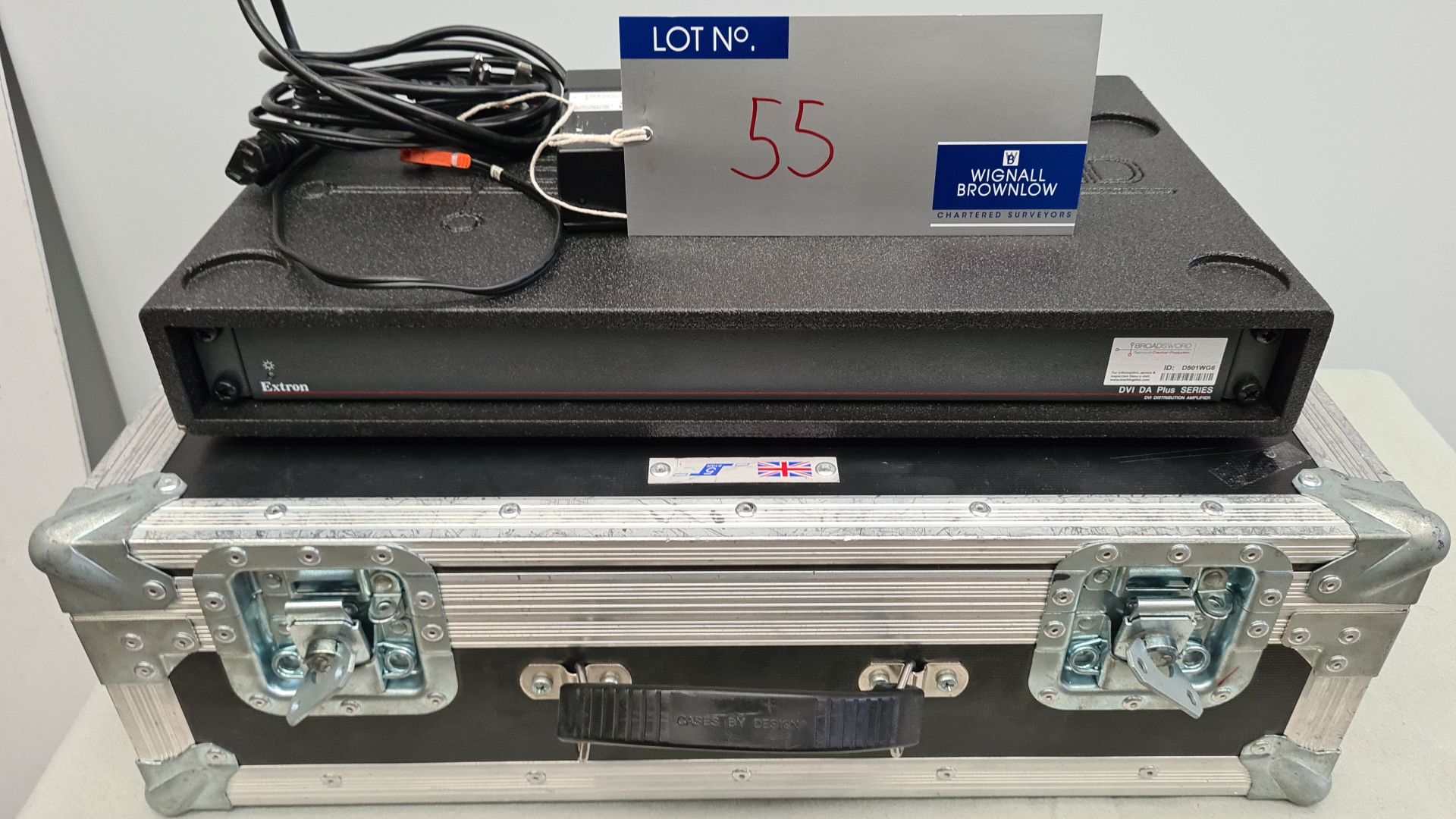 An Extron DVI DA Plus SERIES 1:8 Distribution Amplifier with psu and 5star flight case (delivers