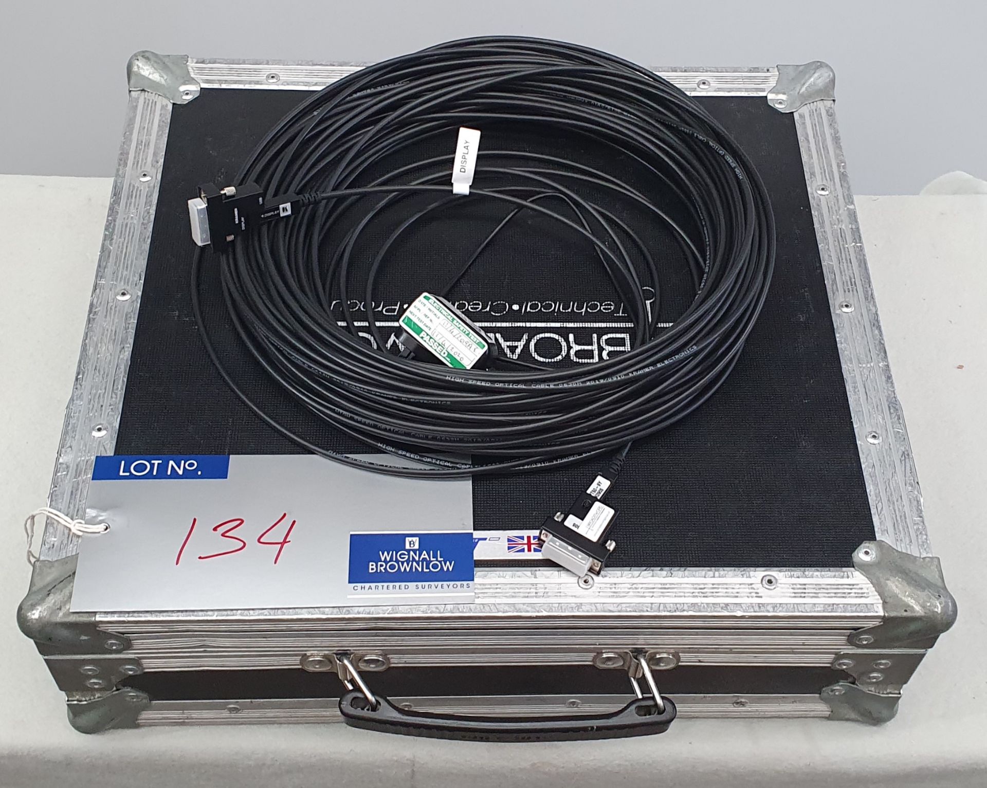 50m Kramer DVI Fibre Cable with PSU and slim 5star flight case, 440mm x 490mm x 150mm.