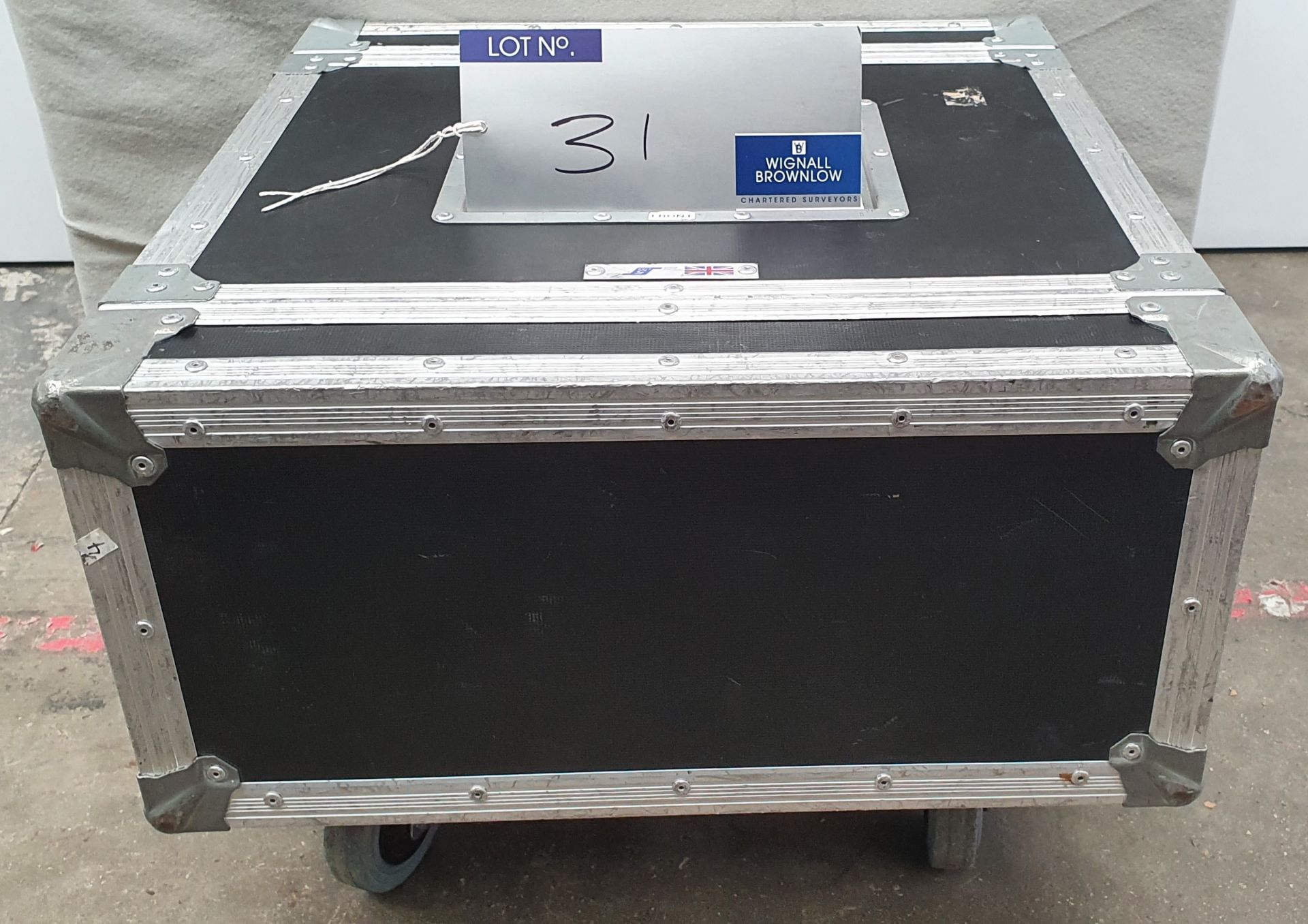 A Yamaha Rio 3224-D Stage Box, 32 Inputs, 16 Outputs No.BAWN01014 with 5star mobile flight case. - Image 4 of 4