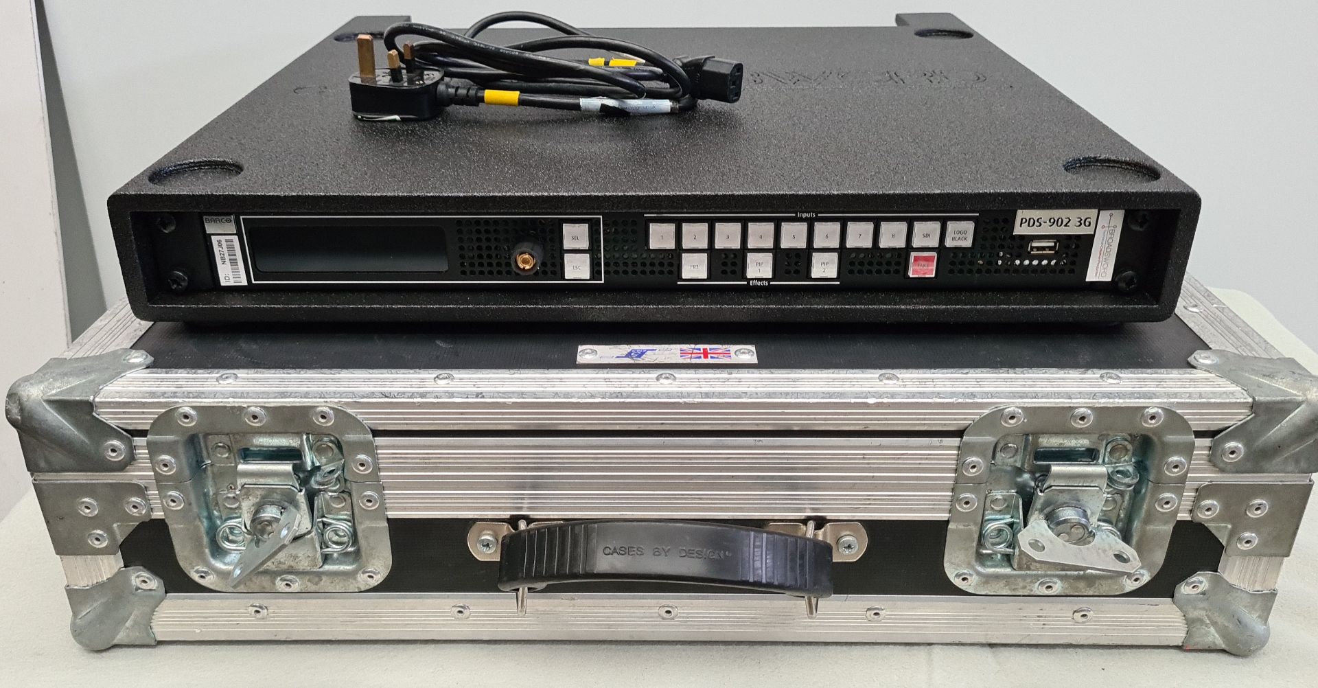 A Barco PDS-902 3G Video Switcher with IEC-13A Power Cable and 5star slim flight case (excellent