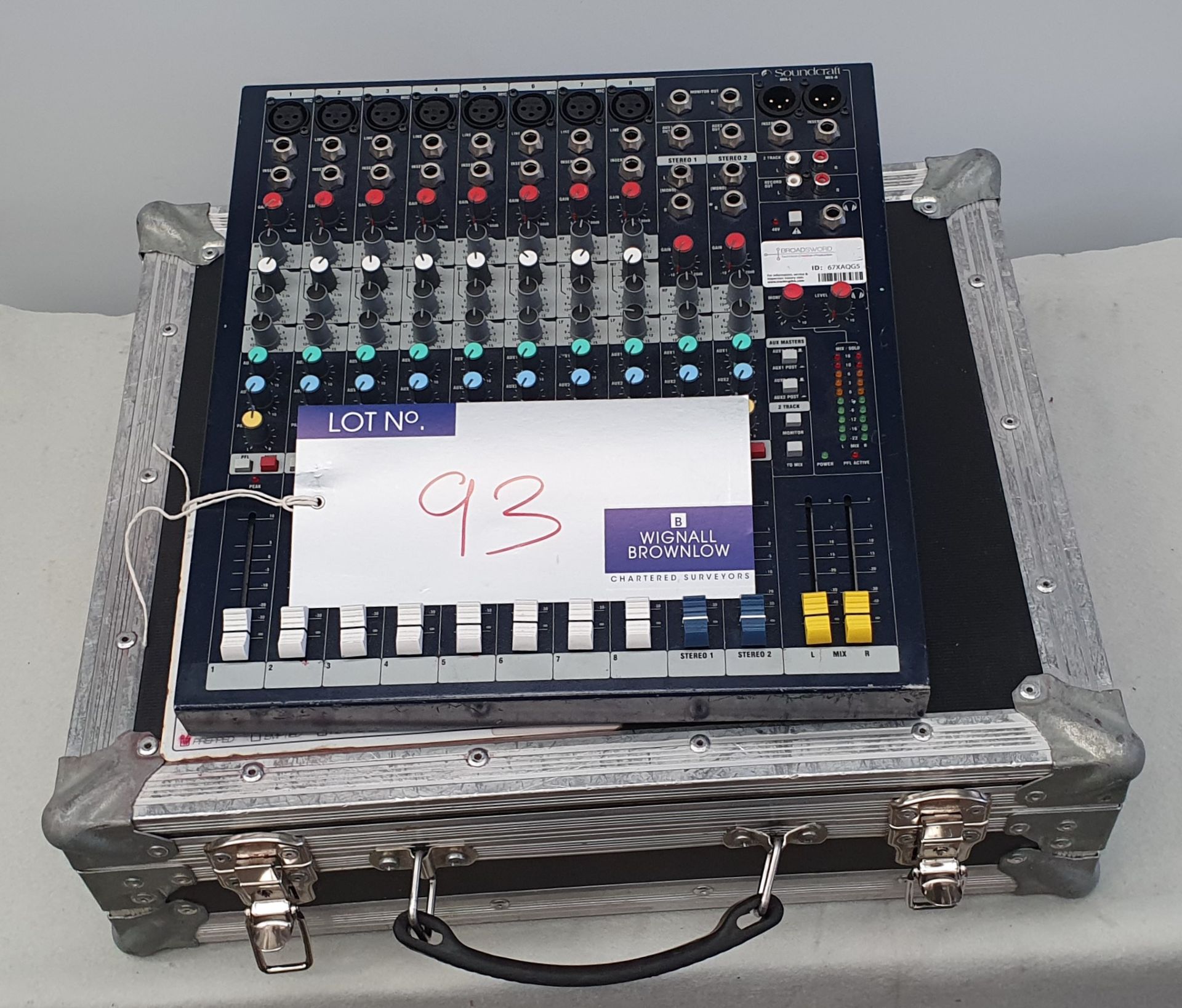 A Soundcraft EPM8 8 Channel Mixer Sound Mixing Desk with Road Ready Flight Case, 475mm x 390mm x