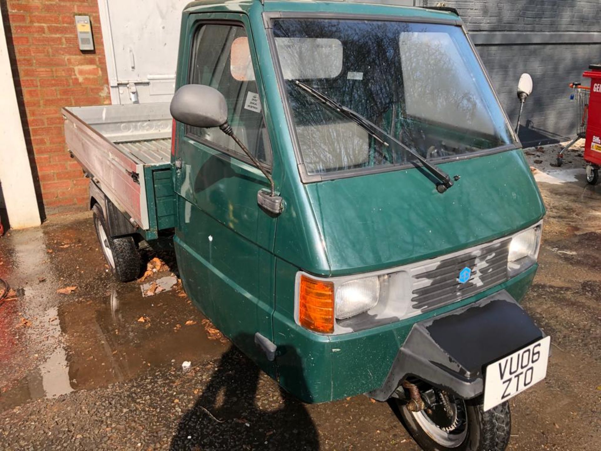 A Piaggio Ape TM 3 wheel Dropside Truck Reg. No.VU06ZTO, first registered 6/7/2006, indicated 34,