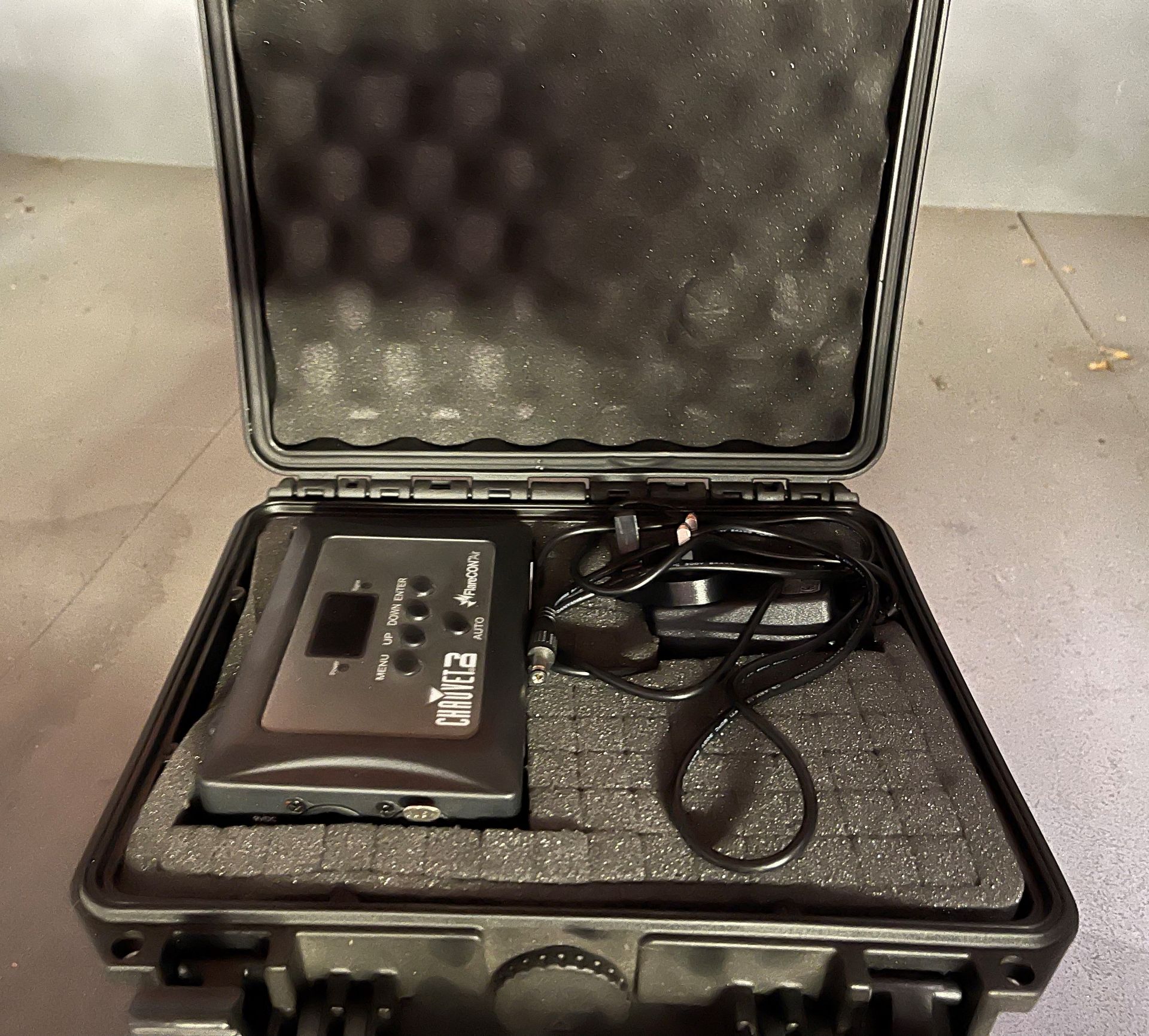 A Chauvet FlareCON Air Lighting Controller, excellent condition, tested and working with flight - Image 2 of 3