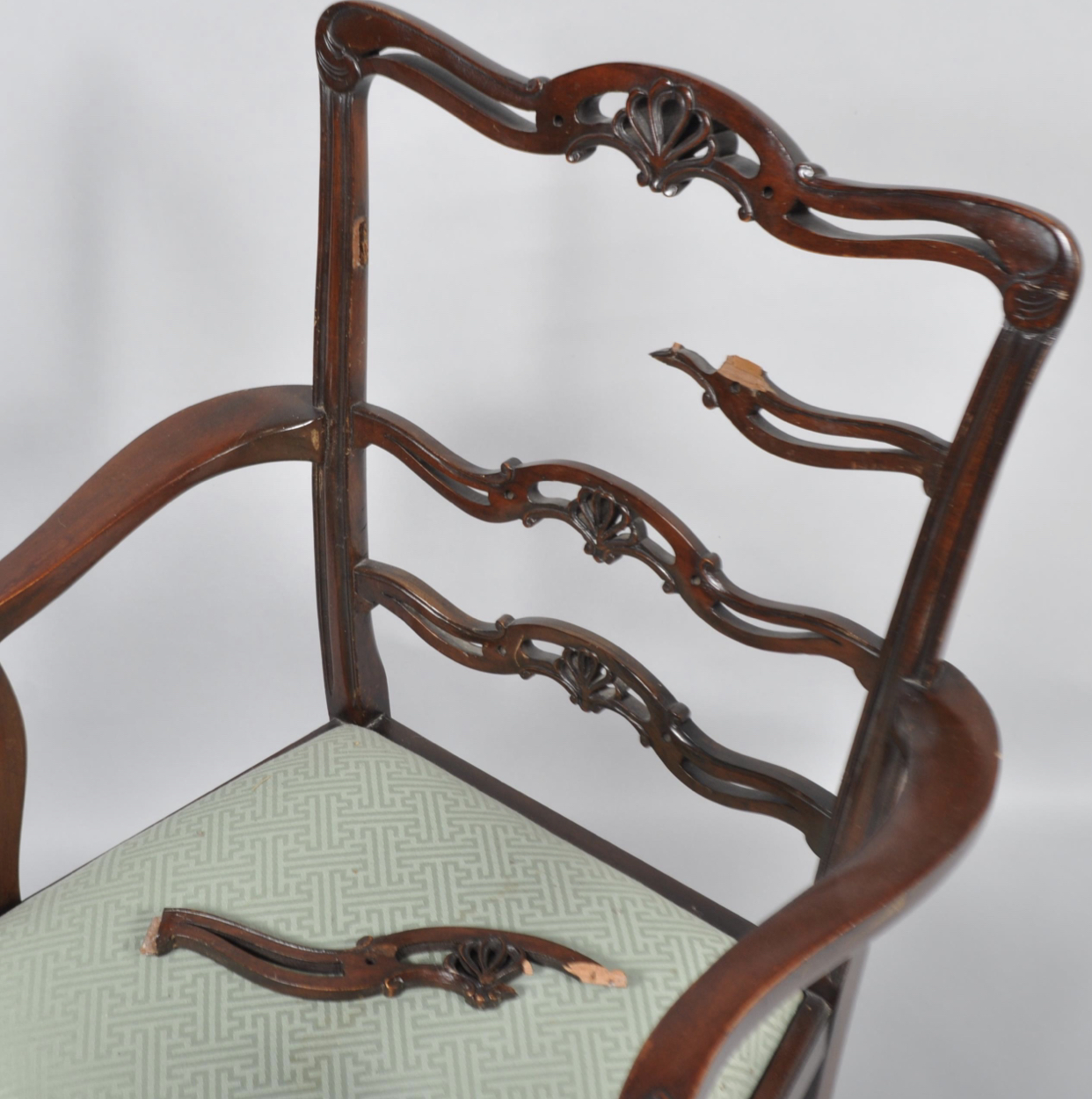 Five george III dining chairs for restoration - Image 2 of 3