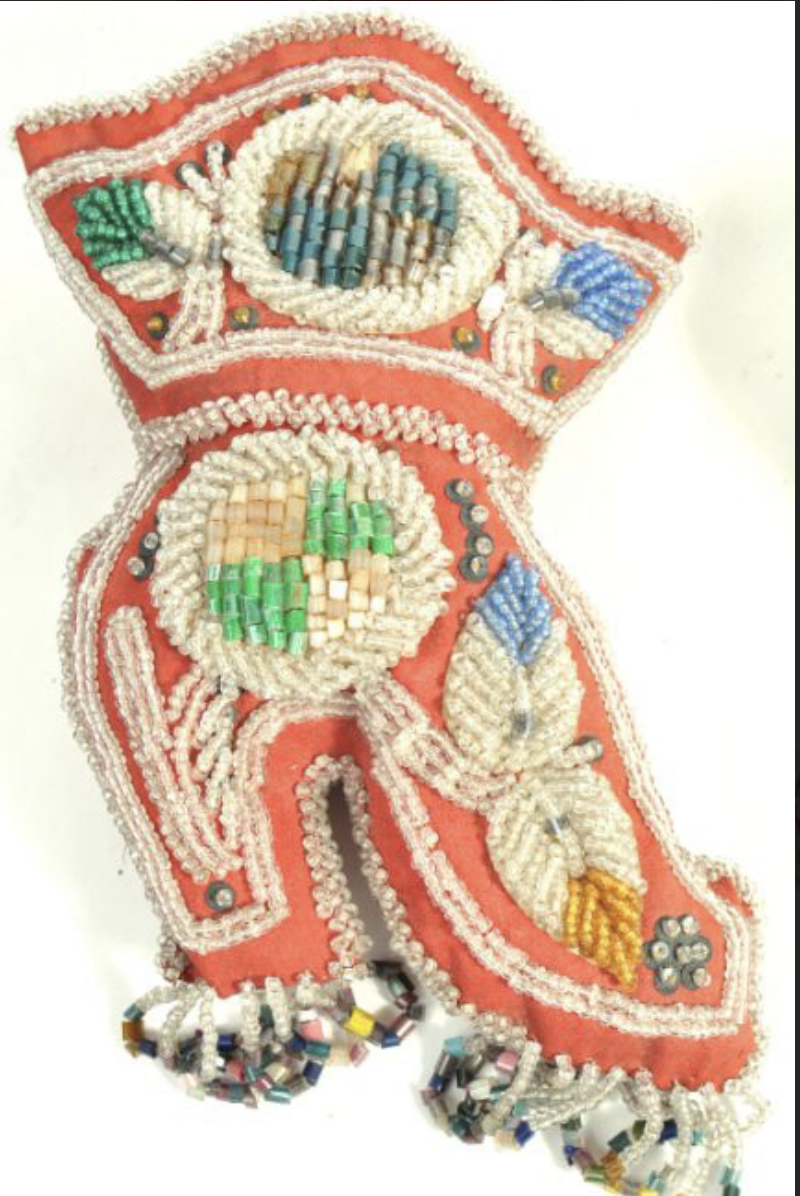 Collection of C19th native american bead works in the shape of boots and a beart - Image 6 of 9