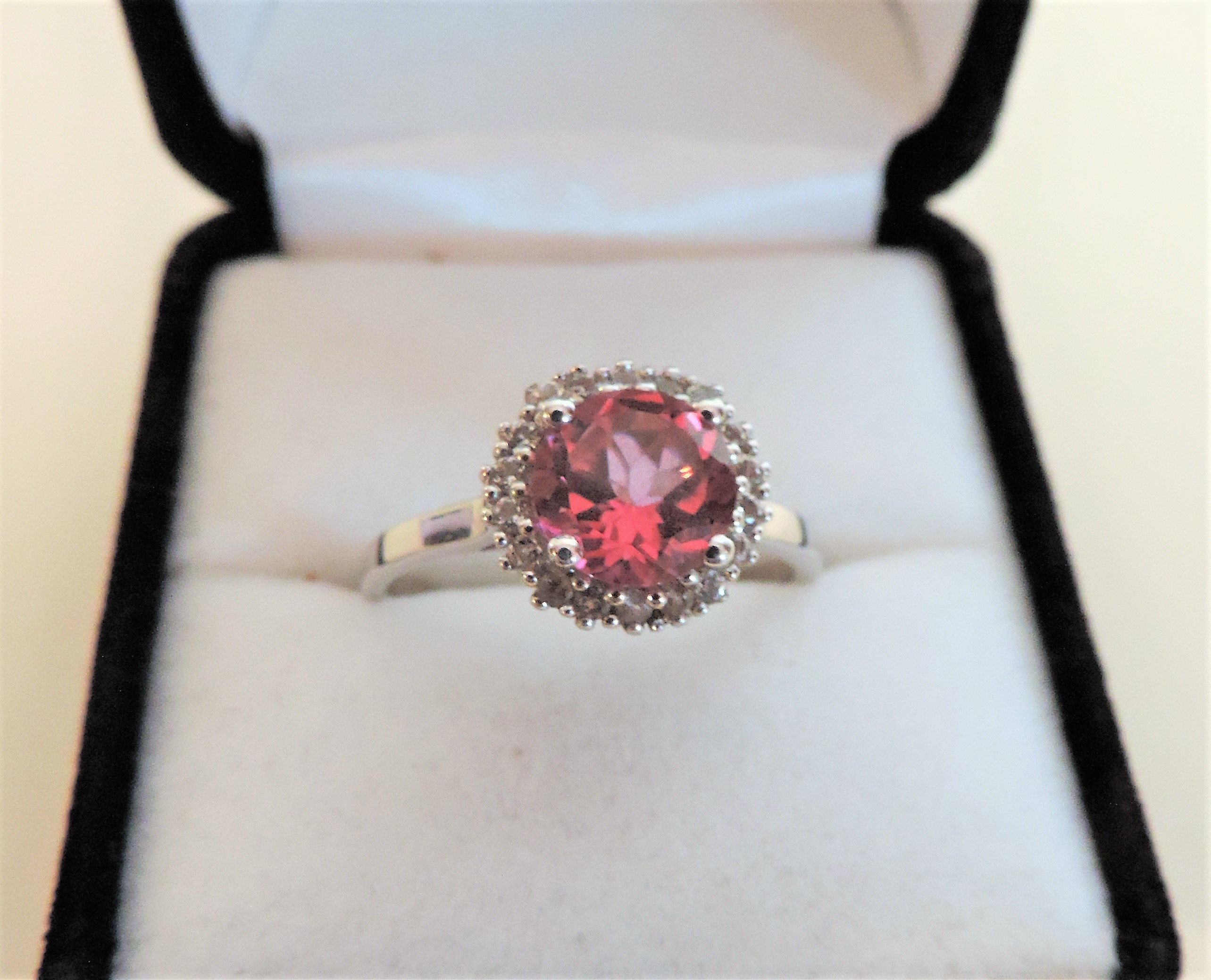 2.50ct Pink Topaz Ring in 925 Sterling Silver