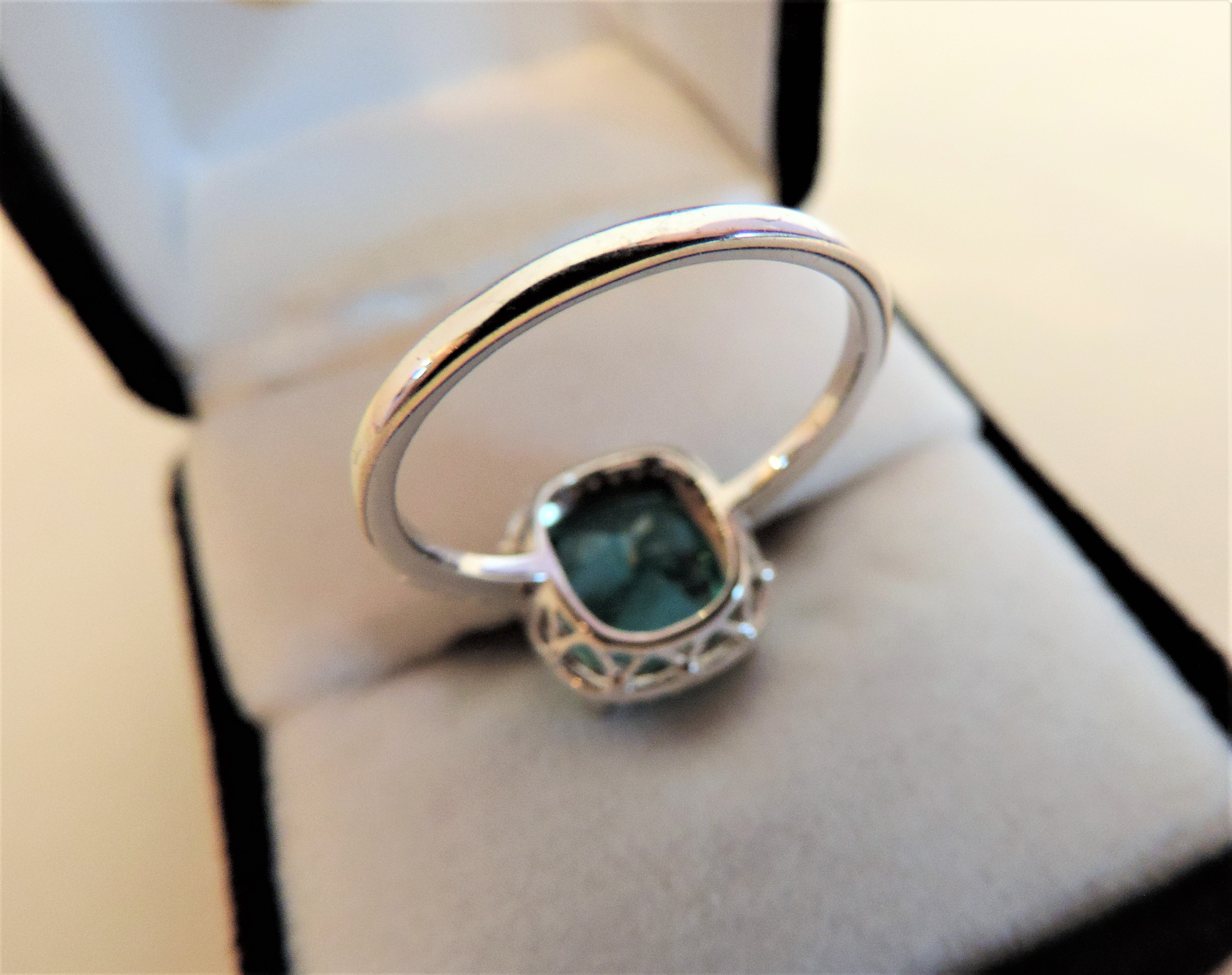 5.2 carat Green Tourmaline Ring in 925 Sterling Silver - Image 5 of 6