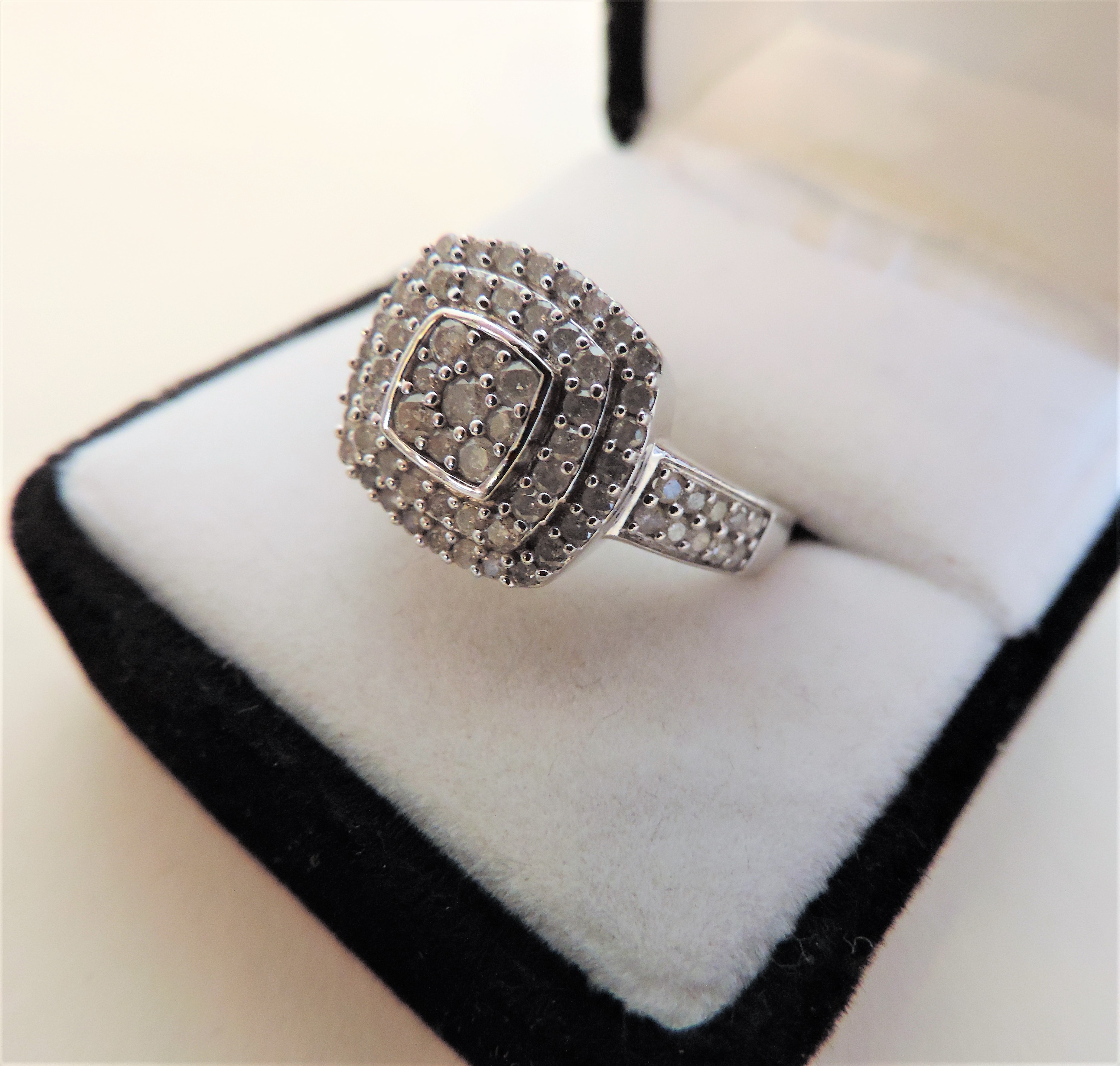 Diamond Cluster Ring in Platinum Plated 925 Sterling Silver - Image 3 of 7