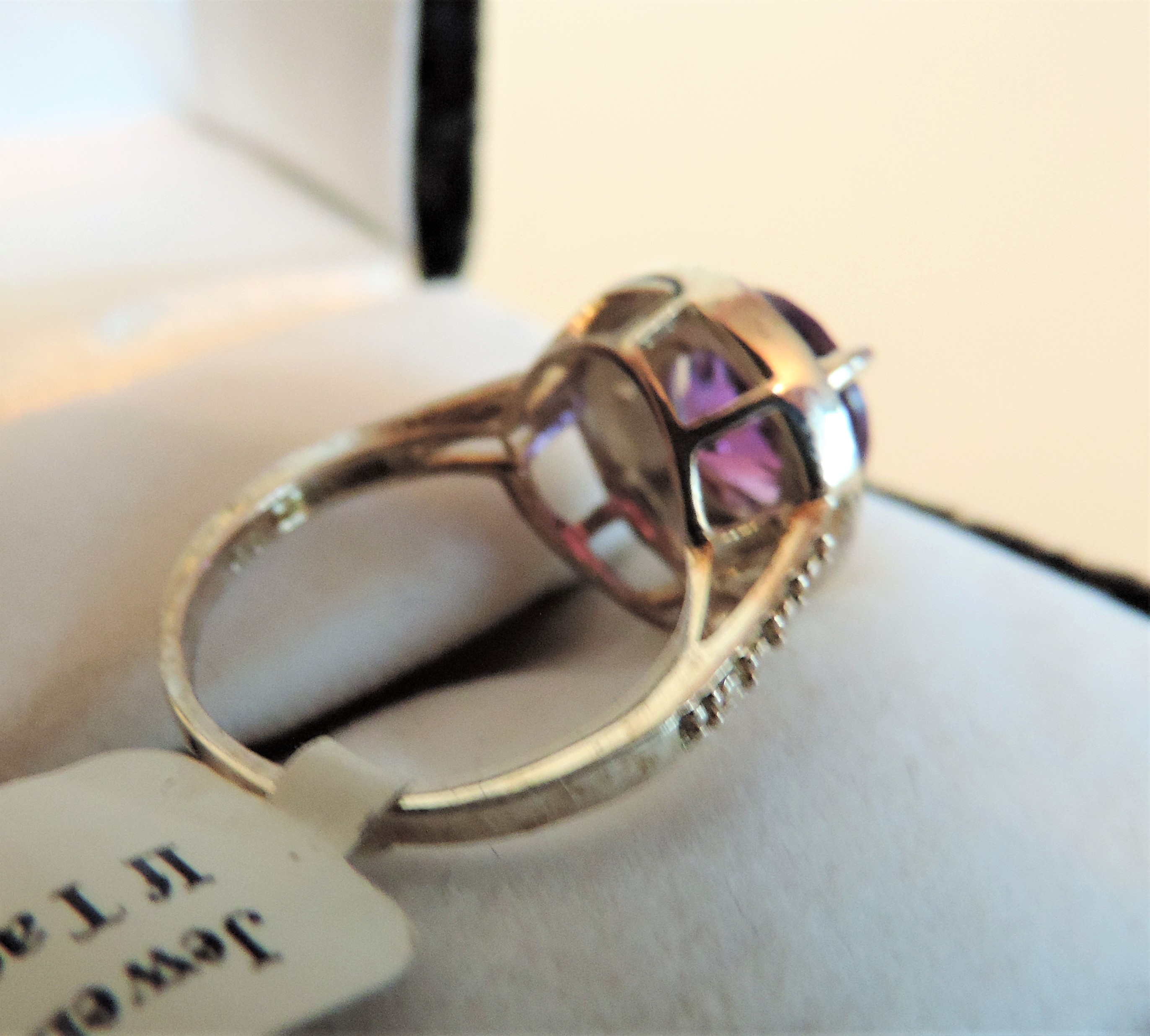 Sterling Silver 1.3 carat Amethyst Ring - Image 4 of 4