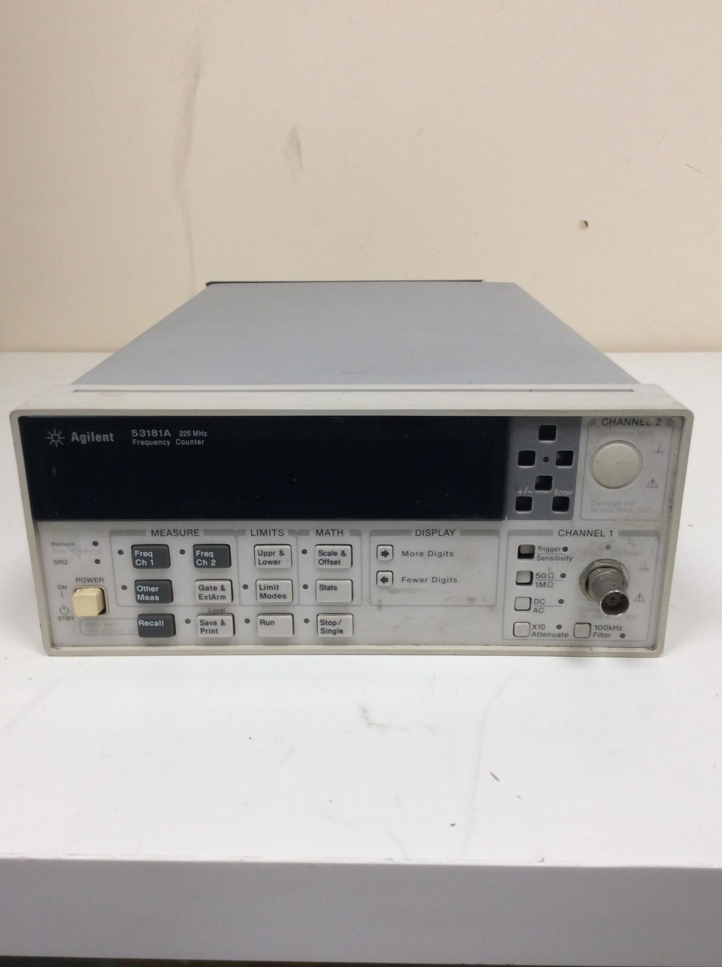 Agilent 53181a rf frequency counter - Image 2 of 3