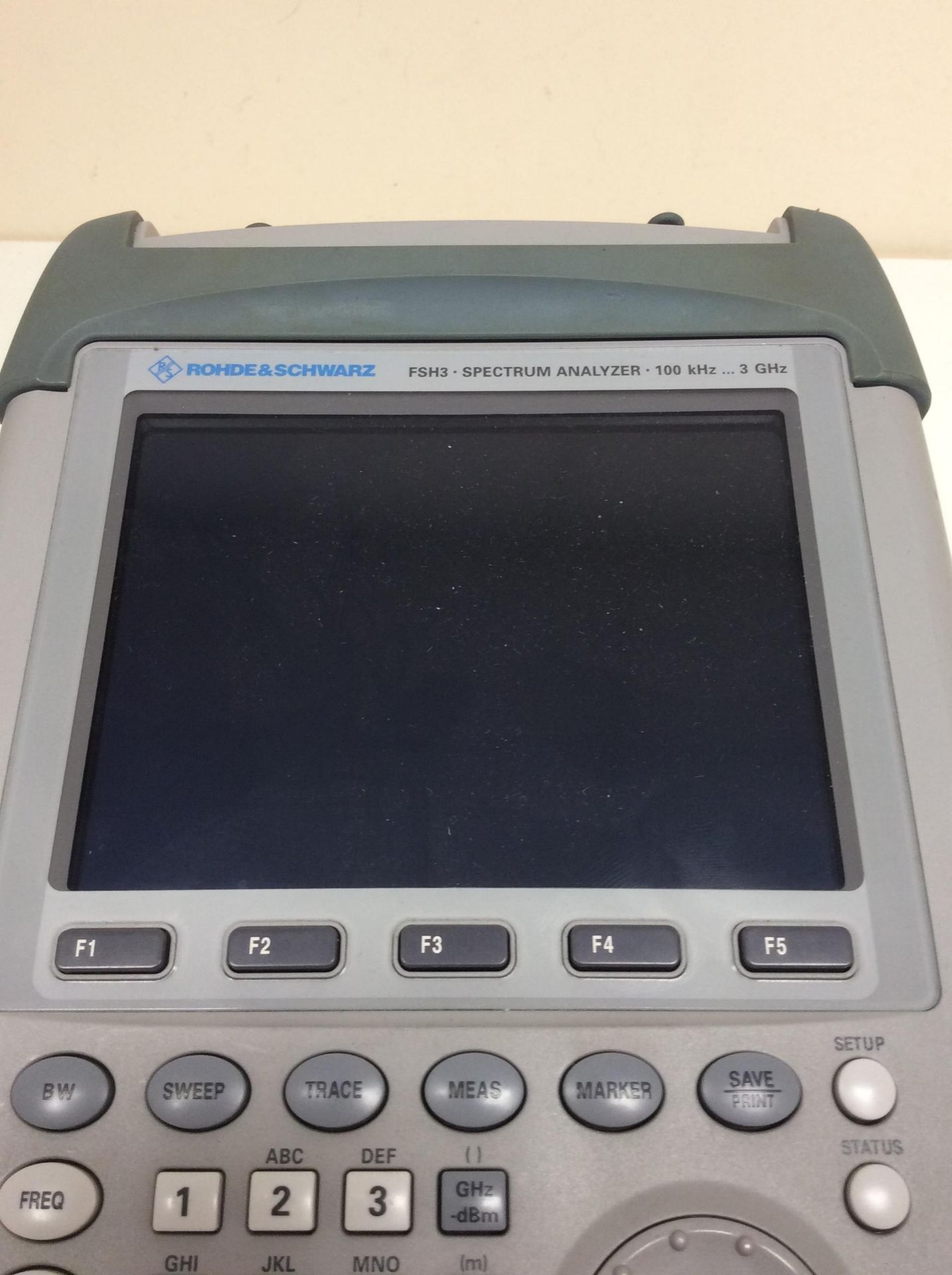 Rohde and schwarze spectrum analyzer 100khz 3ghz - Image 2 of 3