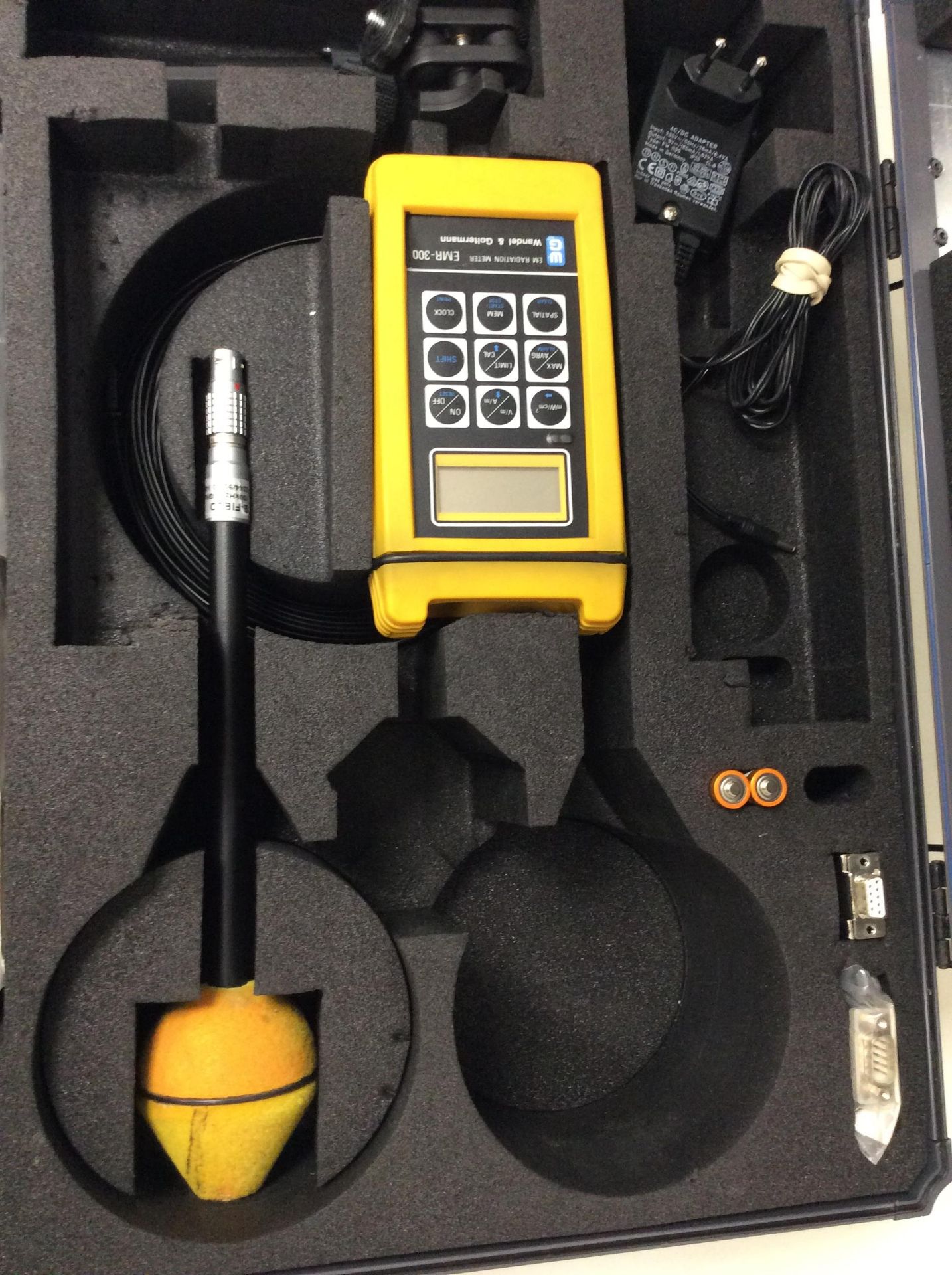 W&g wandel & goltermann narda emr300 em radiation meter with type 9.1 probe 10 mhz - 18 ghz. - Image 3 of 5