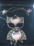 Vintage G Klimt Der Kuss Goebel Jewellery Set, Cased