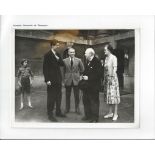 ORIGINAL BLACK & WHITE PHOTO OF WINSTON CHURCHILL & FAMILY AT BLENHEIM PALACE